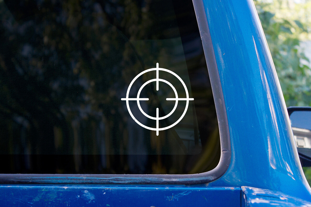 Crosshairs vinyl sticker decal target hunting sniper