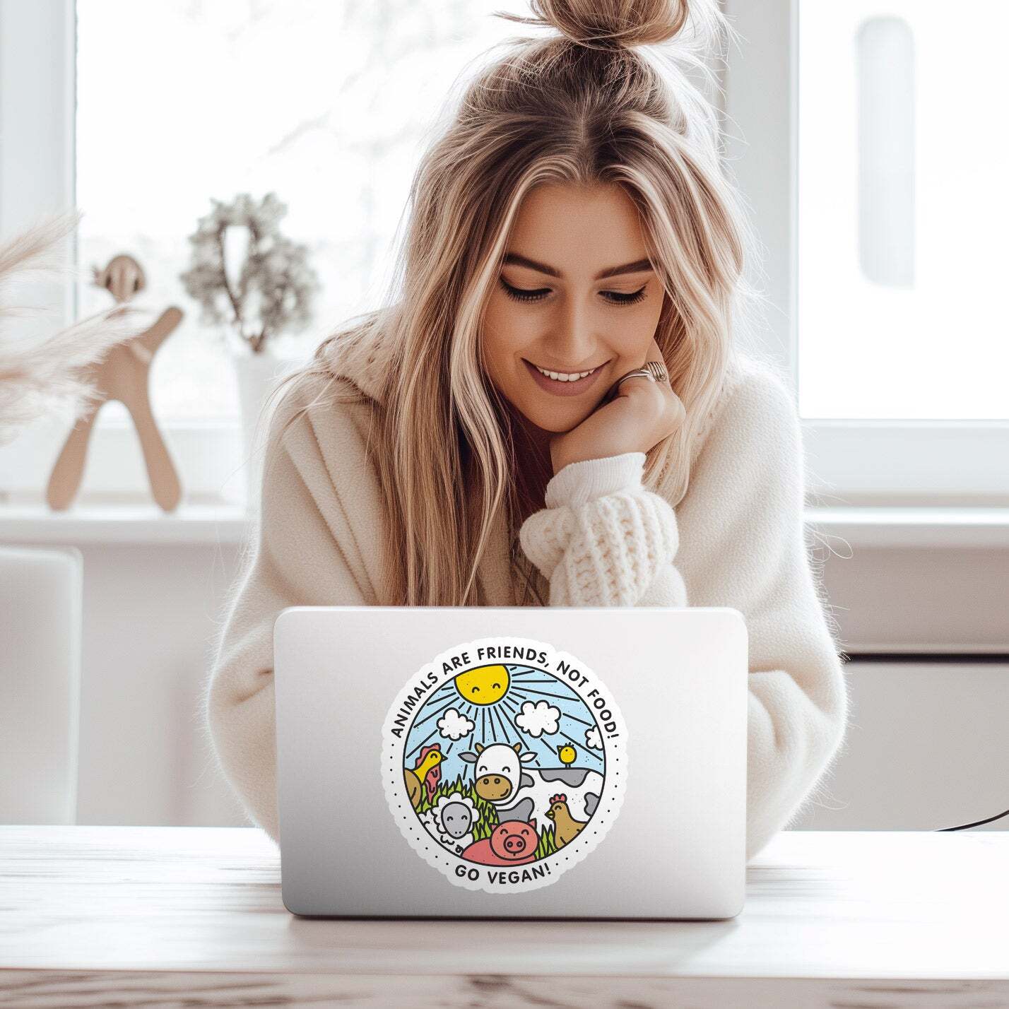 Animals Are Friends – Decal