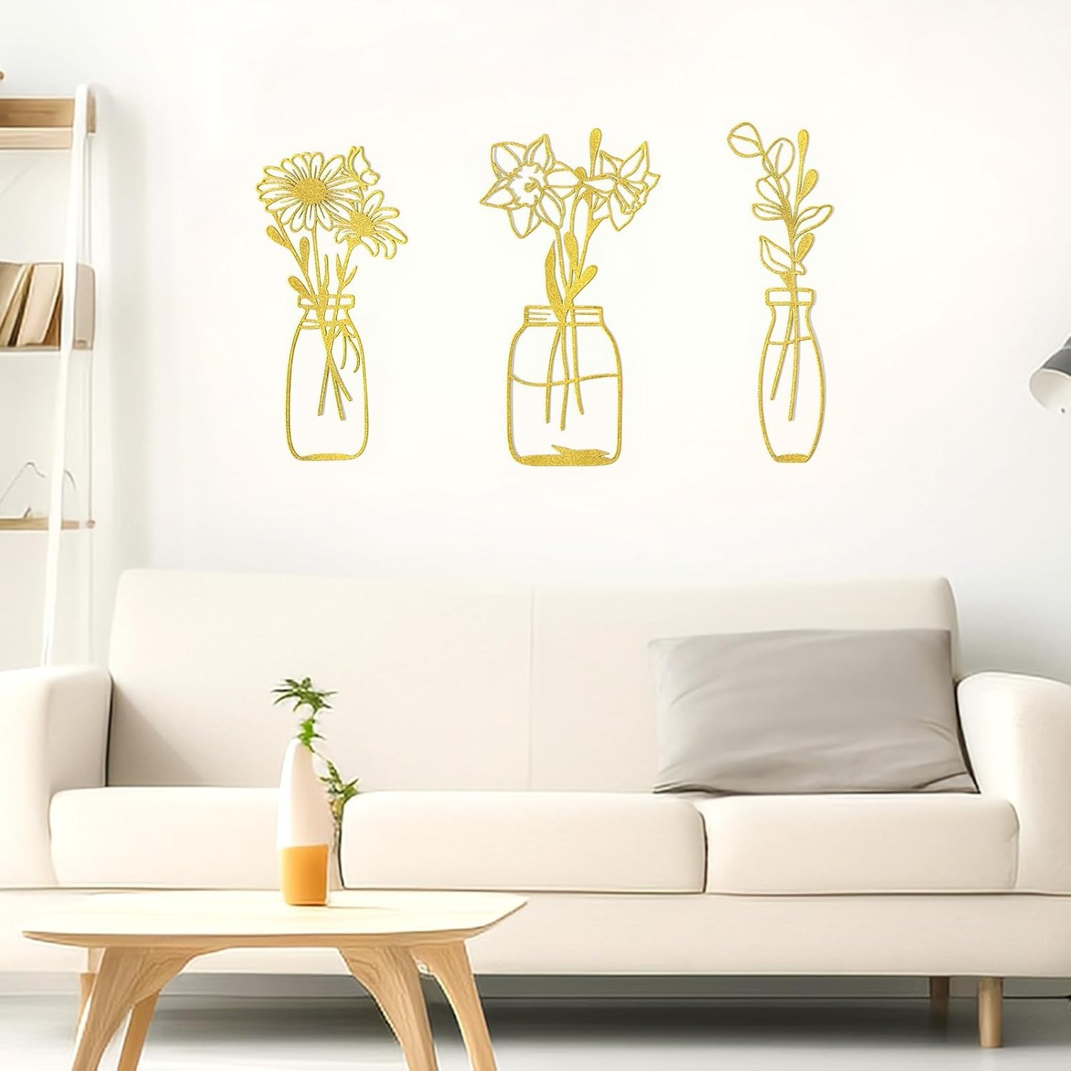 Minimalist Gold Metal Flowers Wall Sculpture Set – Perfect for Living Rooms