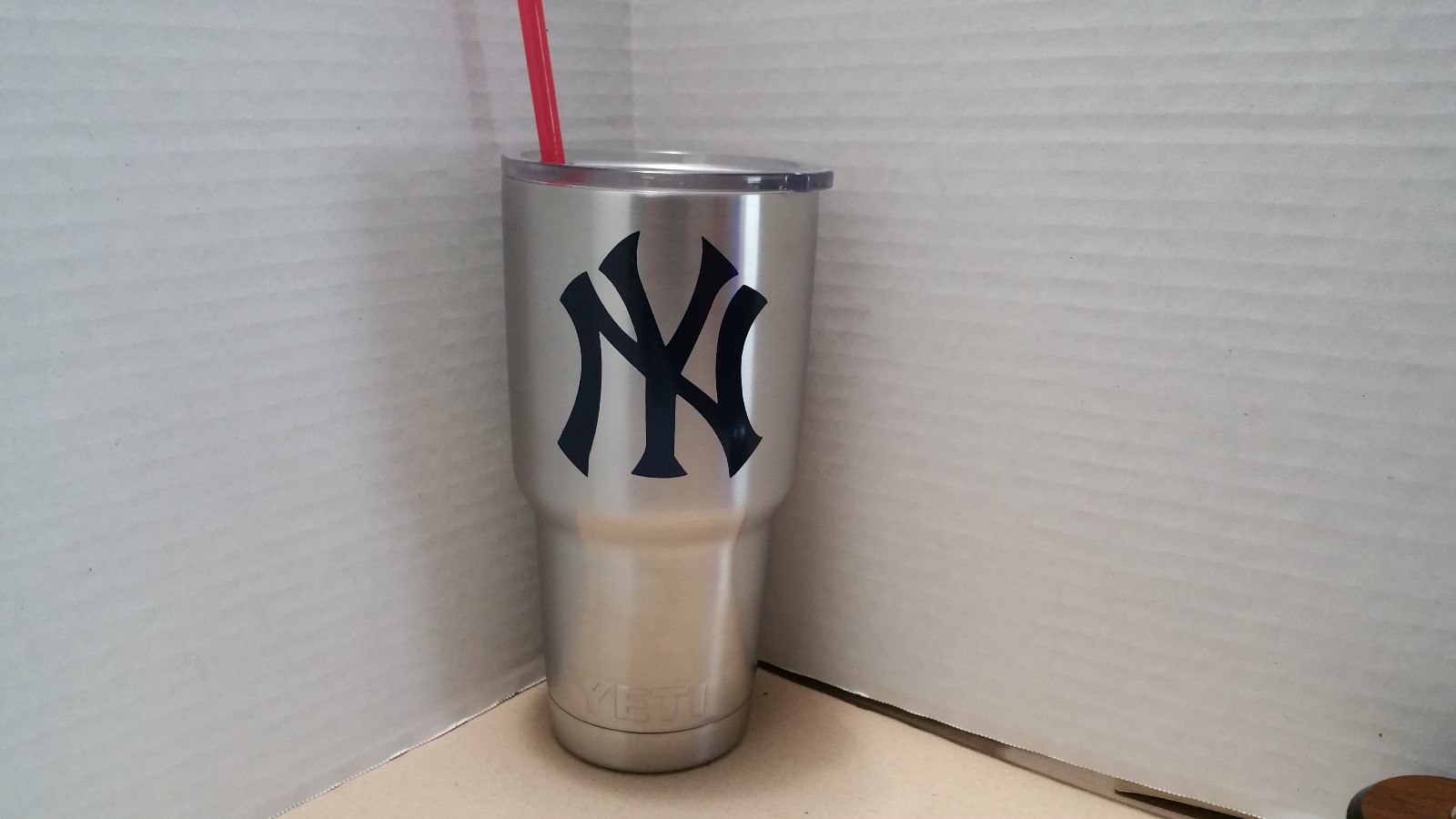 New York Yankees Decal Sticker for Beer Mug, Car or any Smooth Surface