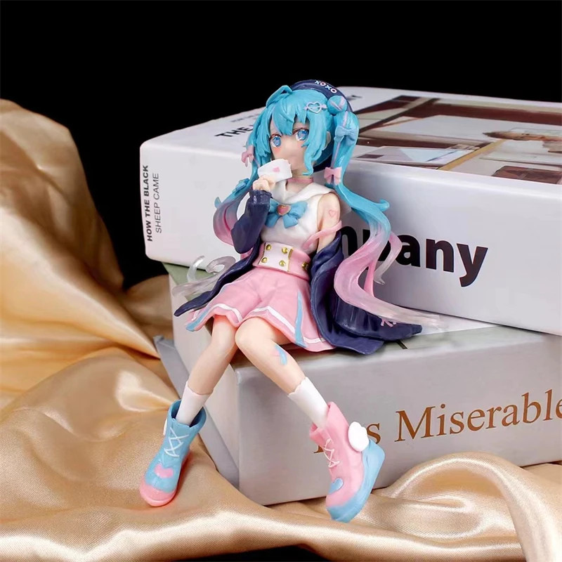Kawaii Hatsune Miku Anime Figure Toys 11cm Neko T-Shirt Ver. PVC Action Figurine