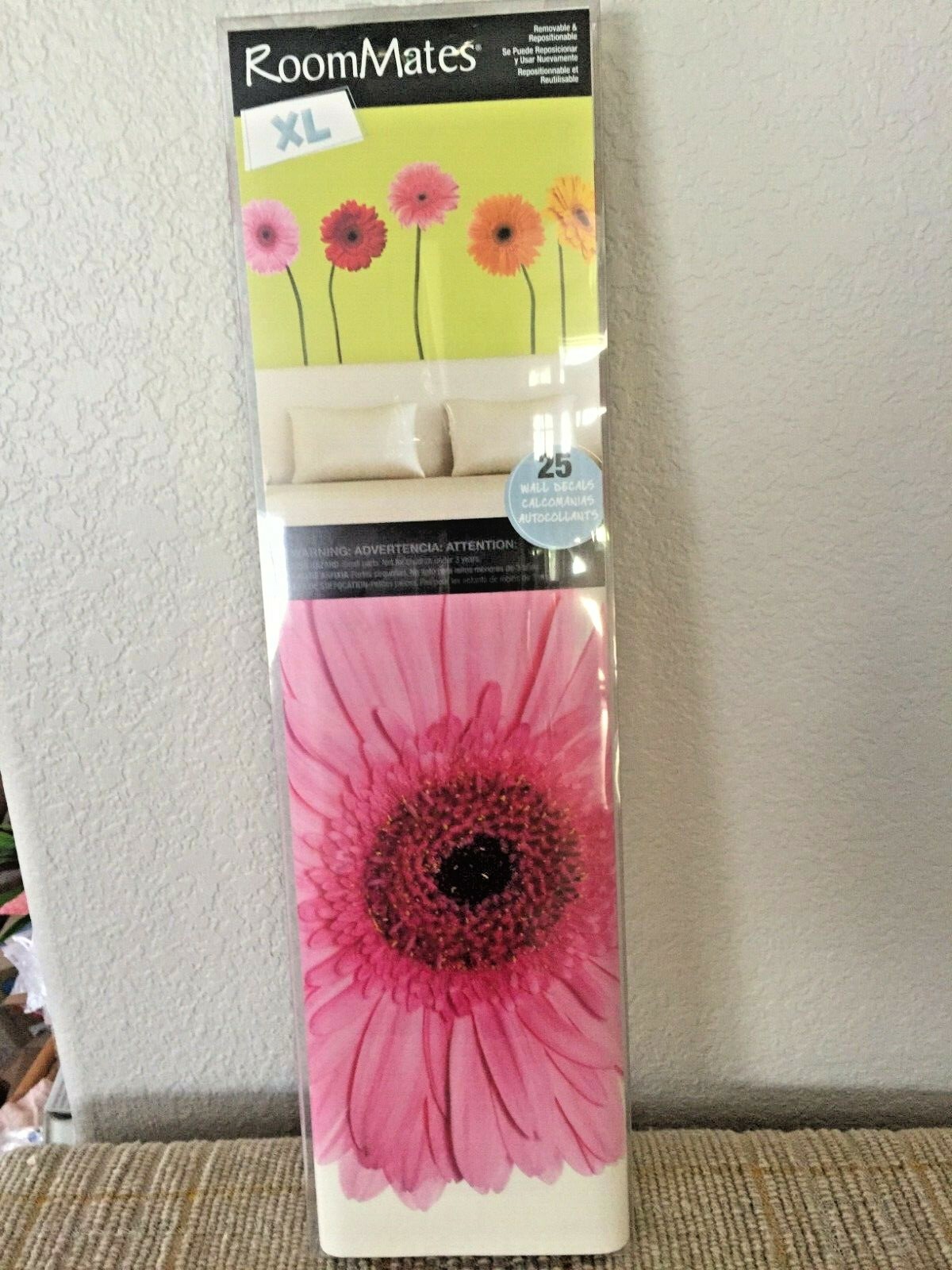 Room Mates Floral Zinnias Daisies 25 Peel Stick Wall Decals 14" W x 45" T Each