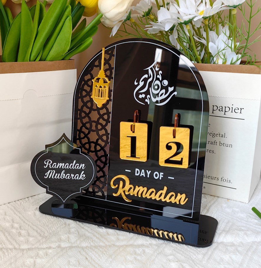 Reflective Acrylic Mirror Calendar with 3D Numbers for Home Organization