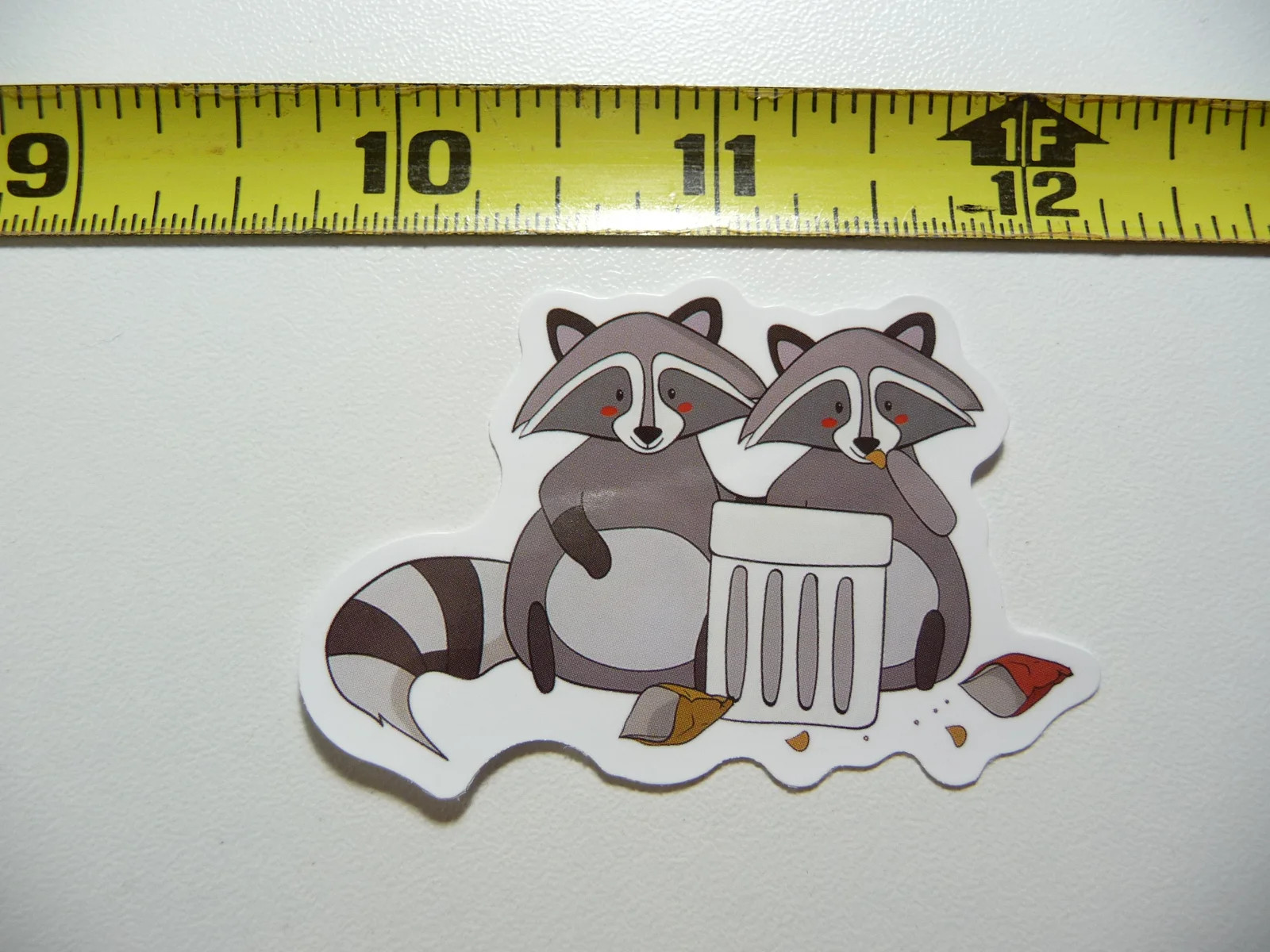 RACCOON COUPLE IN TRASH CAN SMALL STICKER DECAL WILD ANIMAL PET BANDIT MASKED