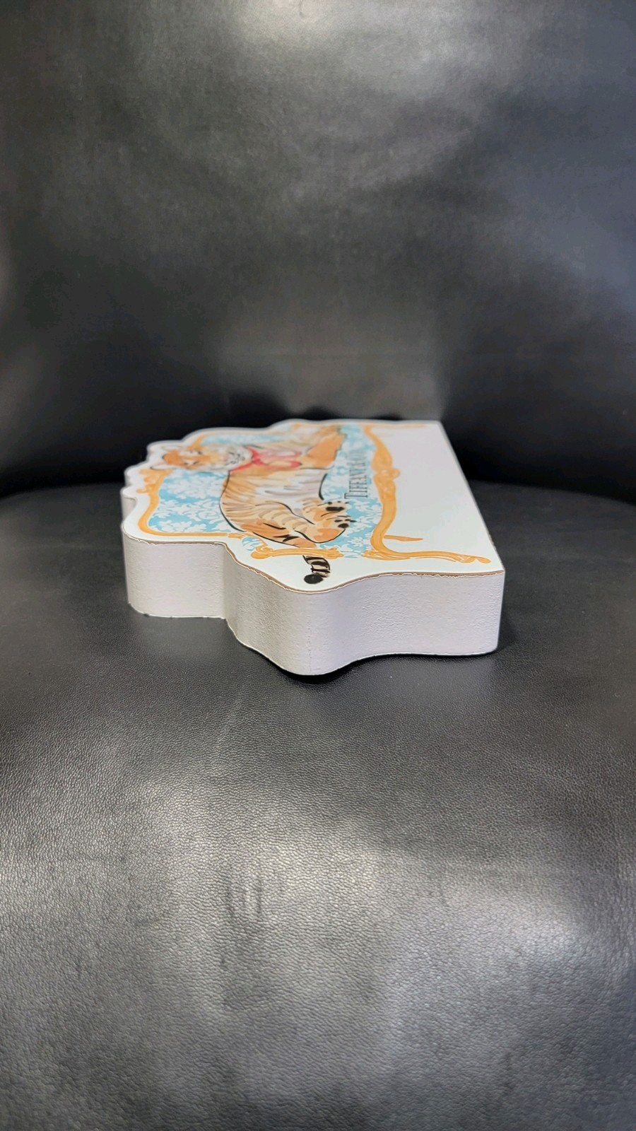 Tiffany & Co Wooden Sign Home Decor Meditating Tiger with Pink Bow 8" x 5" X 1"