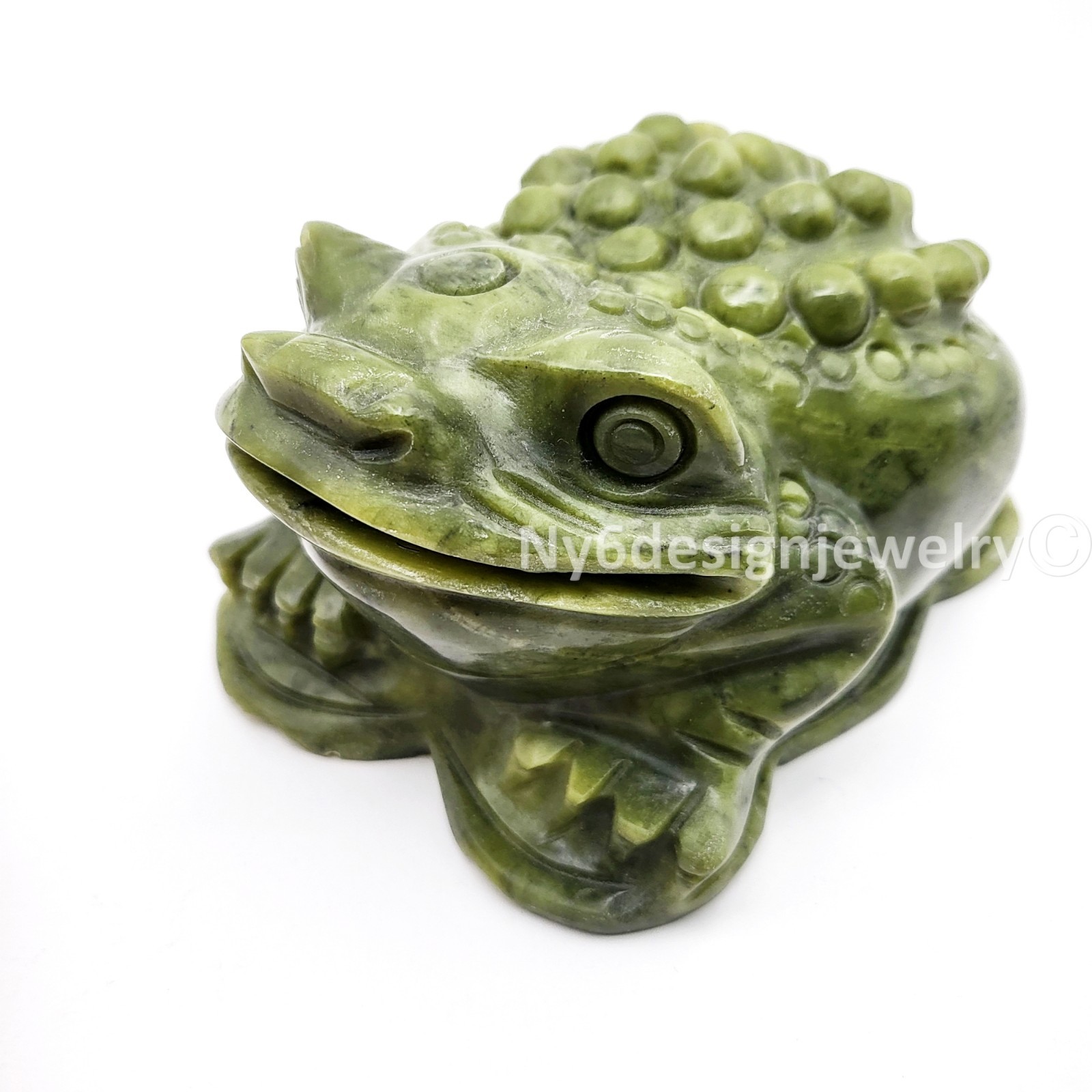 Feng Shui Money Frog Jade Statue – Three Legged Toad of Wealth, Lucky Money Frog