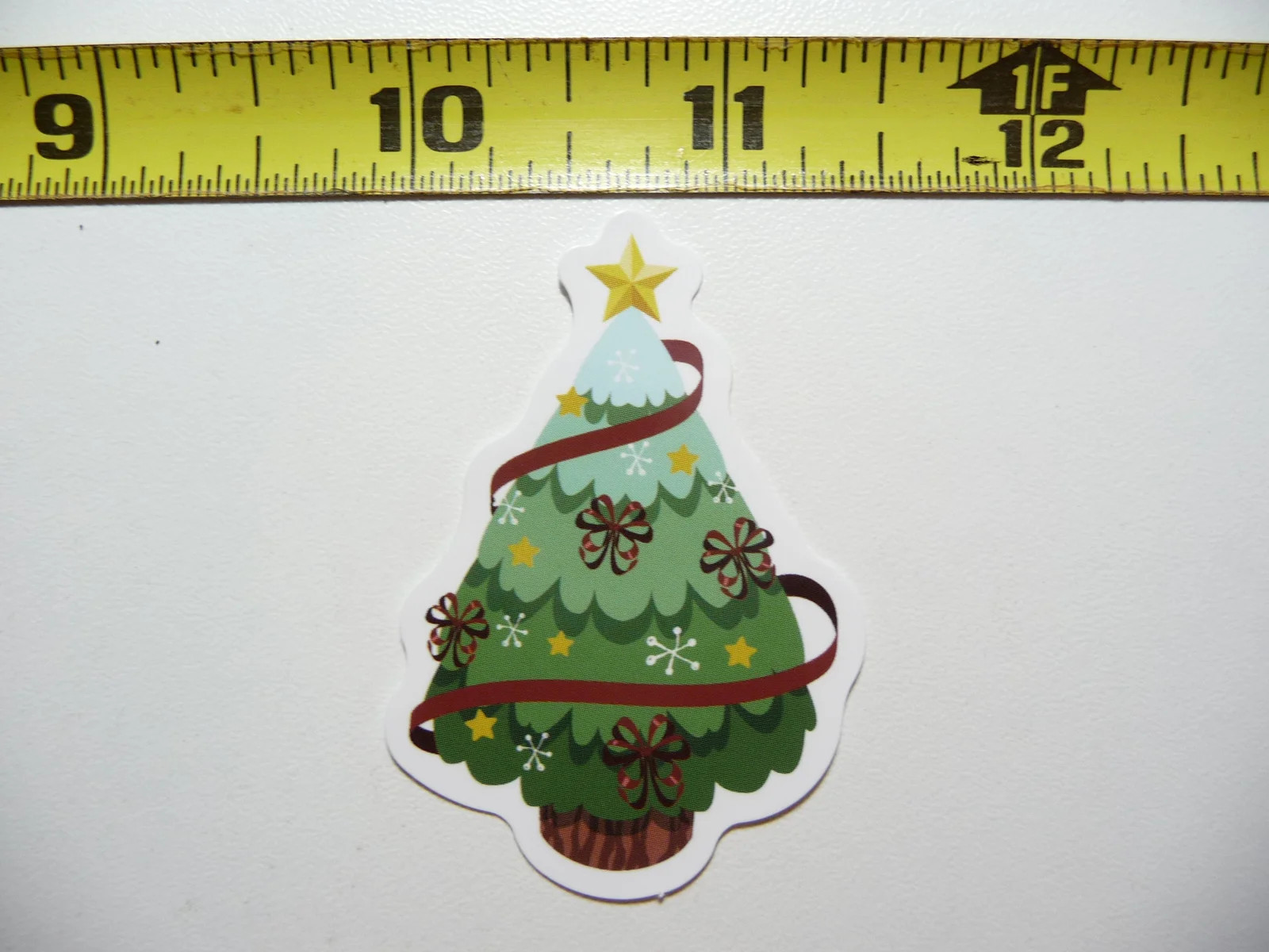 GARLAND WRAPPED CHRISTMAS TREE SMALL STICKER DECAL WINTER HOLIDAYS CHRISTIAN FUN