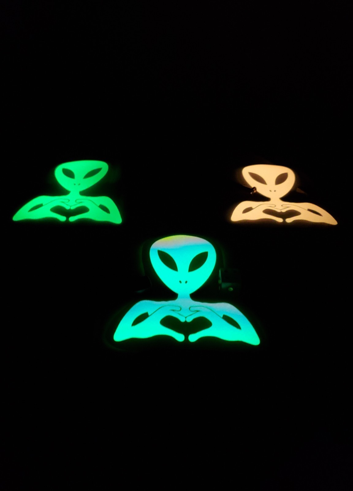 Glow In The Dark Vinyl Decals Heart Symbol Alien Medium Size Lit Studios New