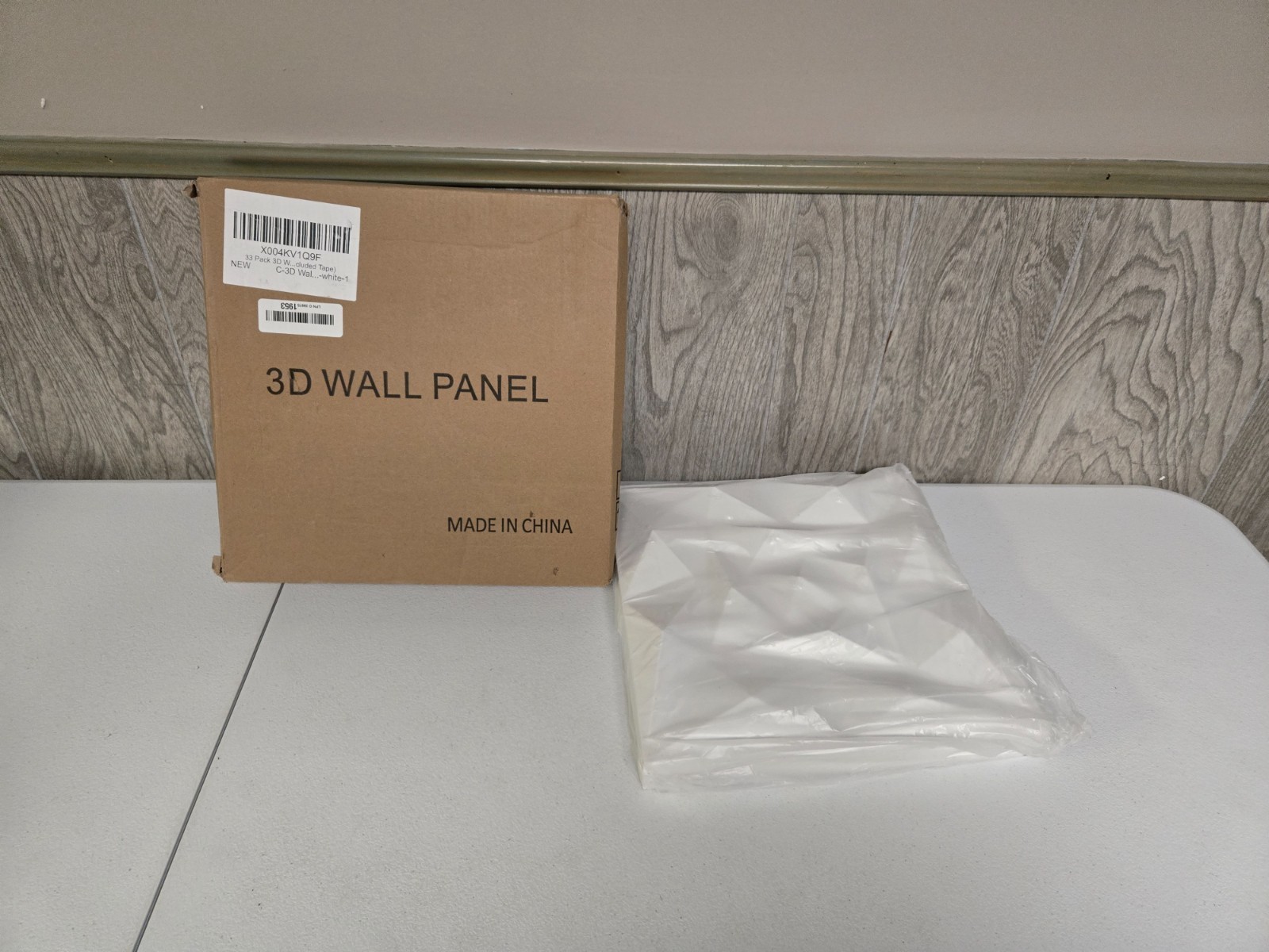 Art3d 33-Pack 3D Triangle Wall Panels for Interior Wall Background Decor – White