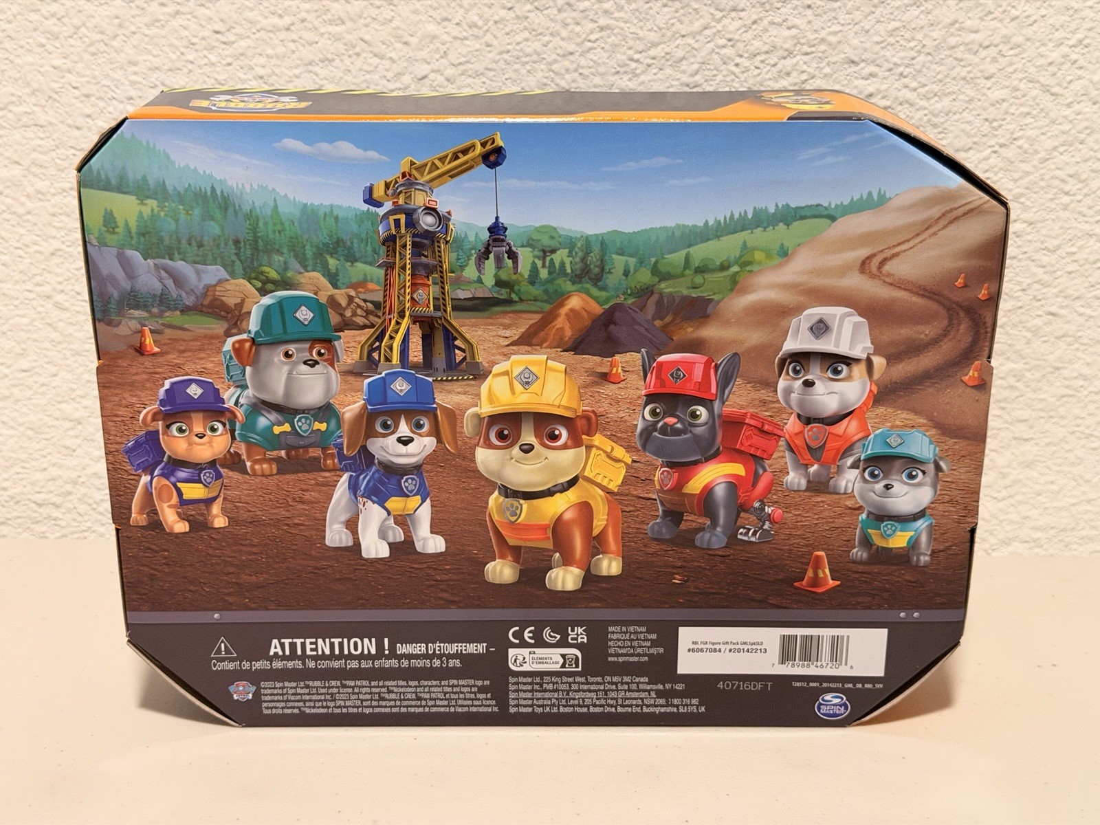 Rubble & Crew Construction Family Gift Pack 6 Figure Set Nickelodeon NEW
