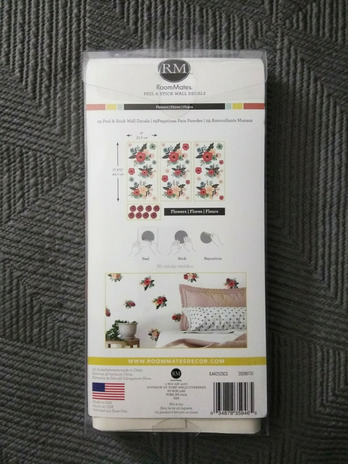 RoomMates RM ILA425SCS Flowers Peel And Stick Wall Decals