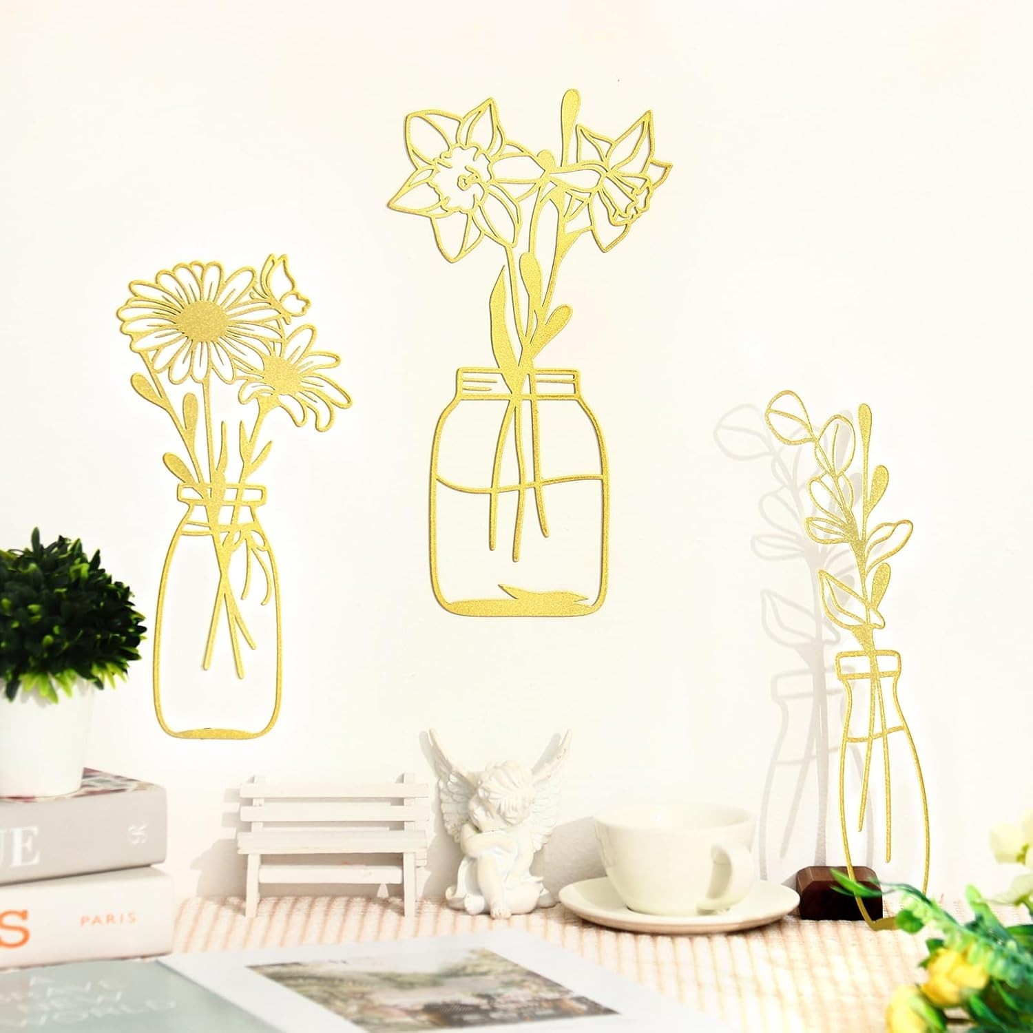 Minimalist Gold Metal Flowers Wall Sculpture Set – Perfect for Living Rooms