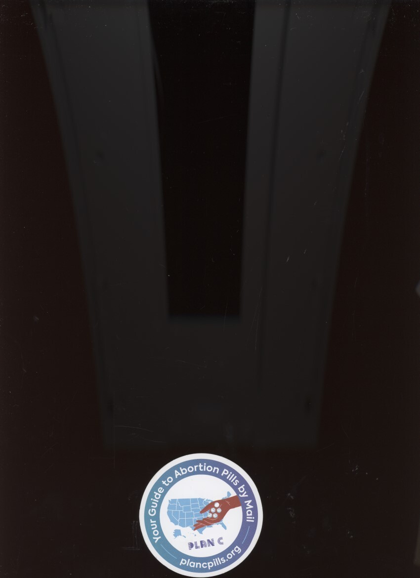 YOUR GUIDE TO ABORTION PILLS BY MAIL /CIRCULAR STICKER /ROE V. WADE /*RAREST*