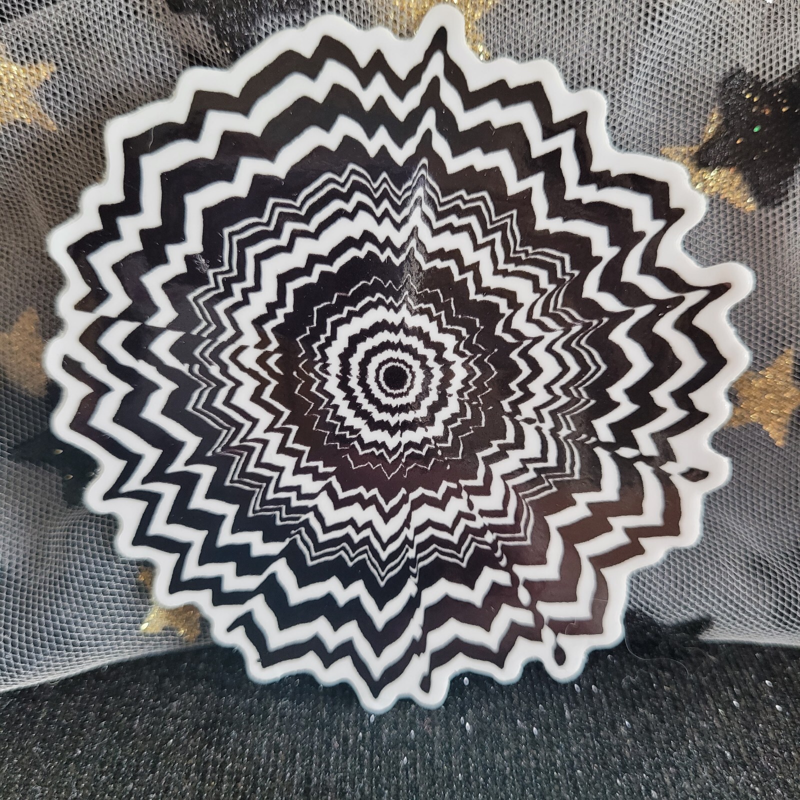 BWC006-Burst Shaped Black White Sticker | Monochromatic | Psychedelic Flowers