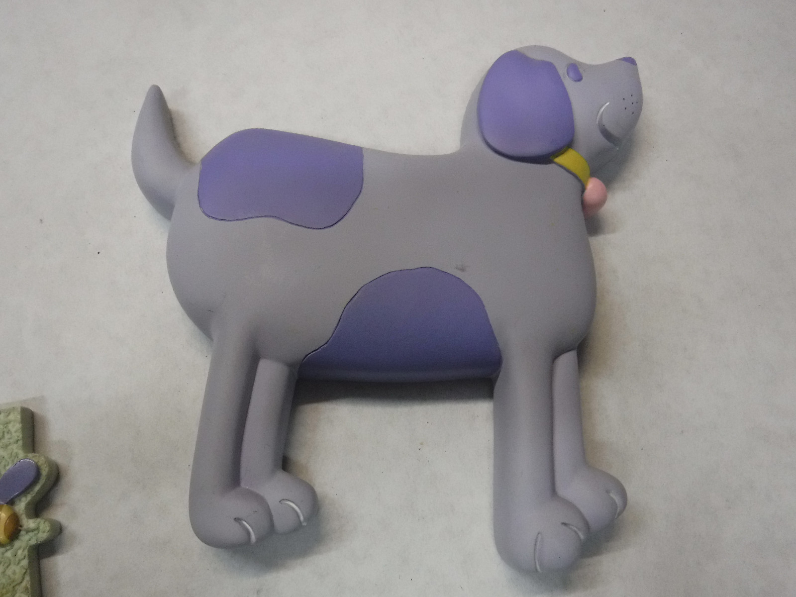 WALL DECO PASTEL DOG CAT BUTTERFLY SWITCH COVER YELLOW GREEN PURPLE TAN O551