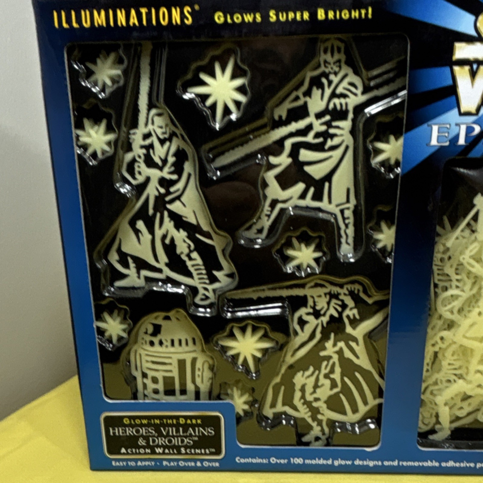 Star Wars Episode 1 ILLUMINATIONS glow in the dark Heroes Villains & Droids