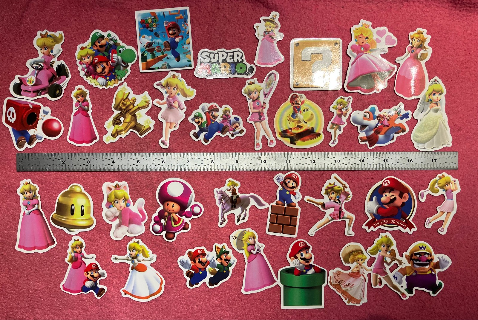 LOT OF 10 PCS SUPER MARIO brothers Party Video Game Characters Stickers LUIGI