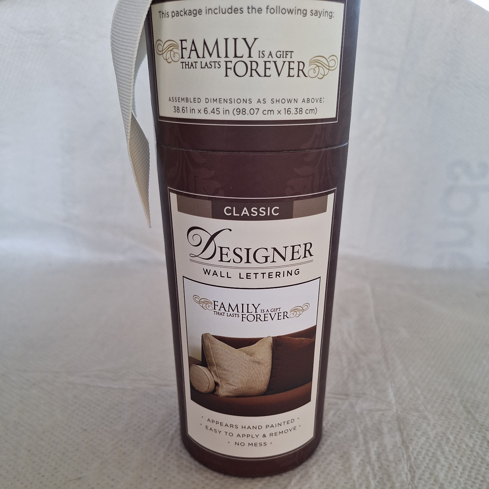 Designer Wall Lettering "Family Is A Gift That Lasts Forever" NIP