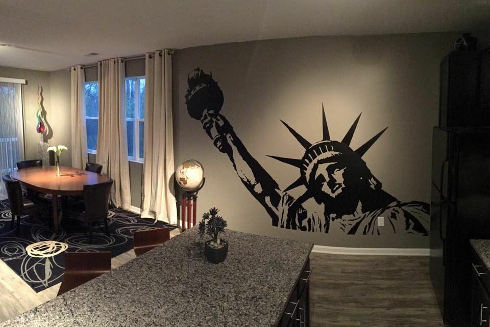 Statue of Liberty Vinyl Wall Decal Sticker. New York Theme Decor. NYC. #122