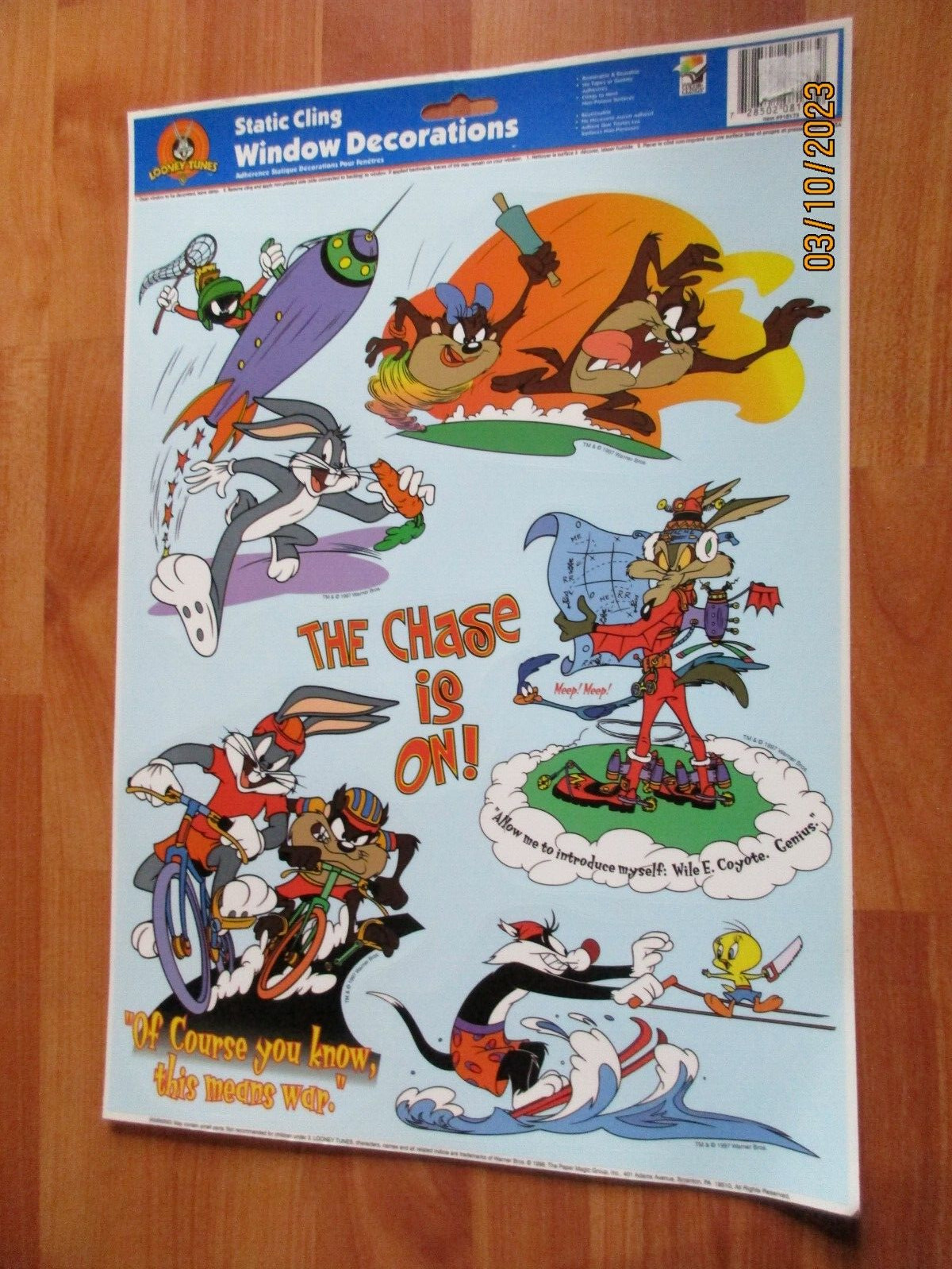 Looney Tunes Taz Bugs Color Clings 1997 Vintage 6pc Window Decoration NOS