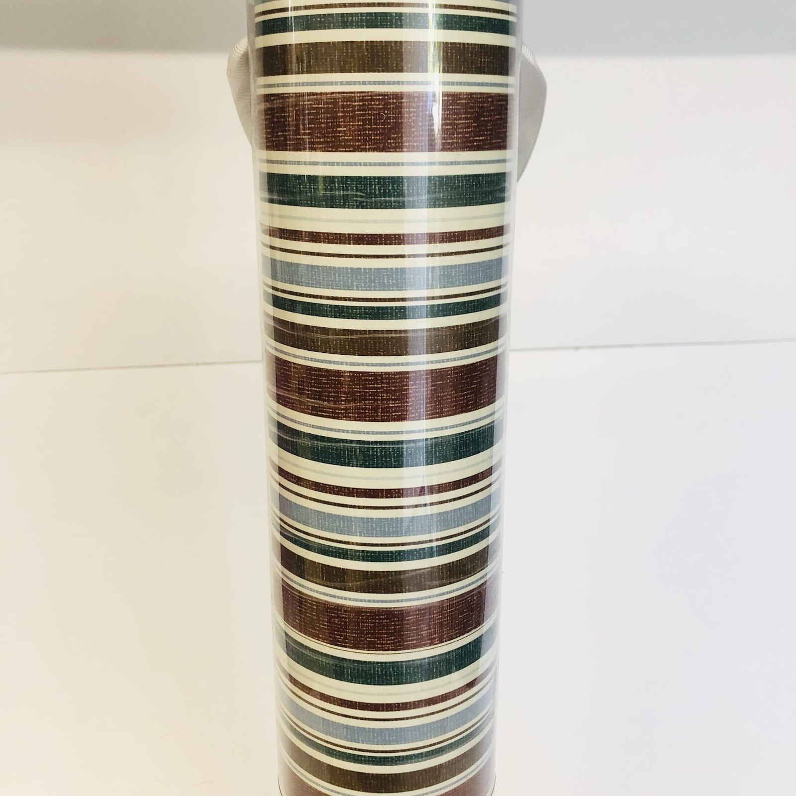 DCWV Decal Wall Art 126-inches by 18-inches Roll French Stripe Trim,