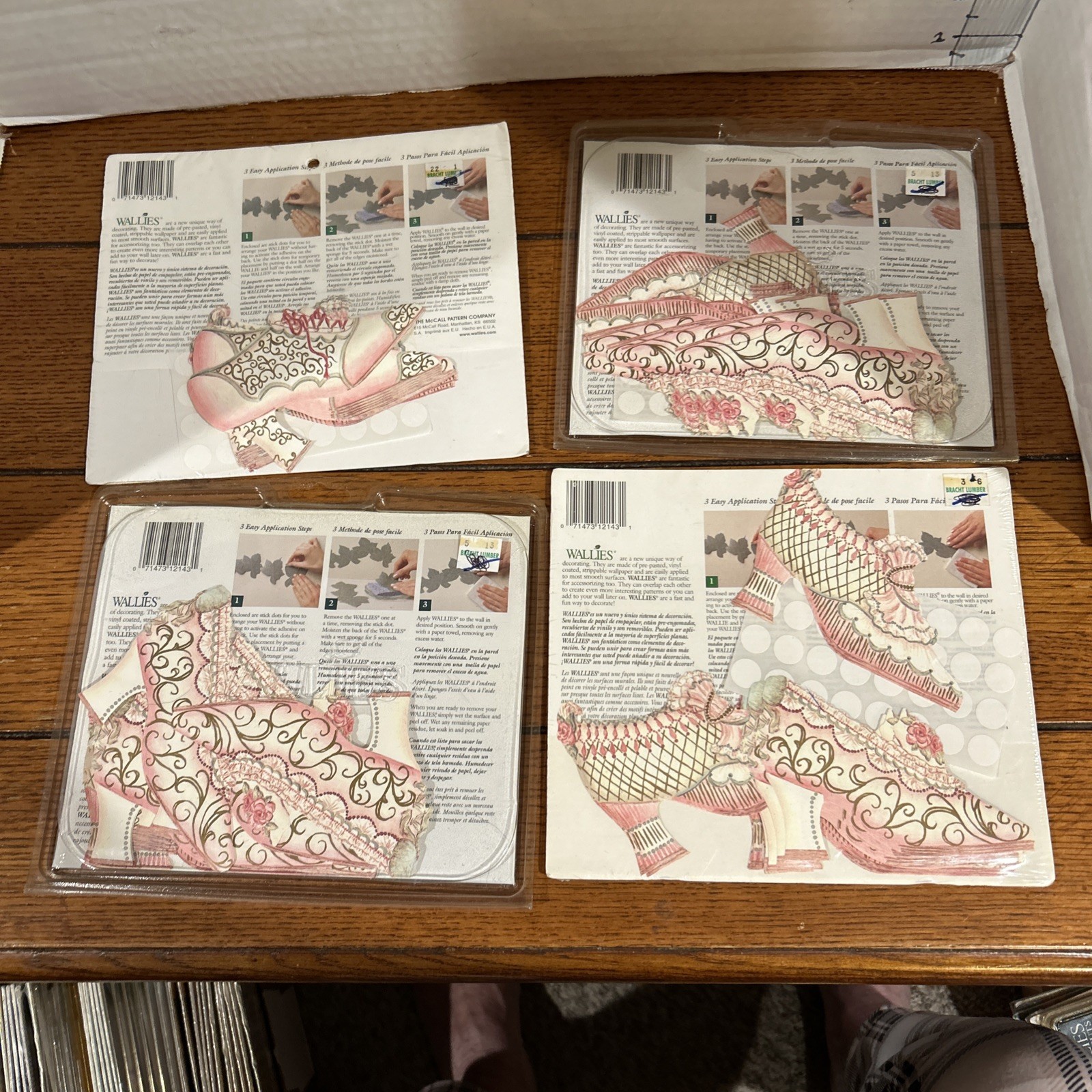 4 Wallpaper Cutouts Wallies NEW Antique Shoes