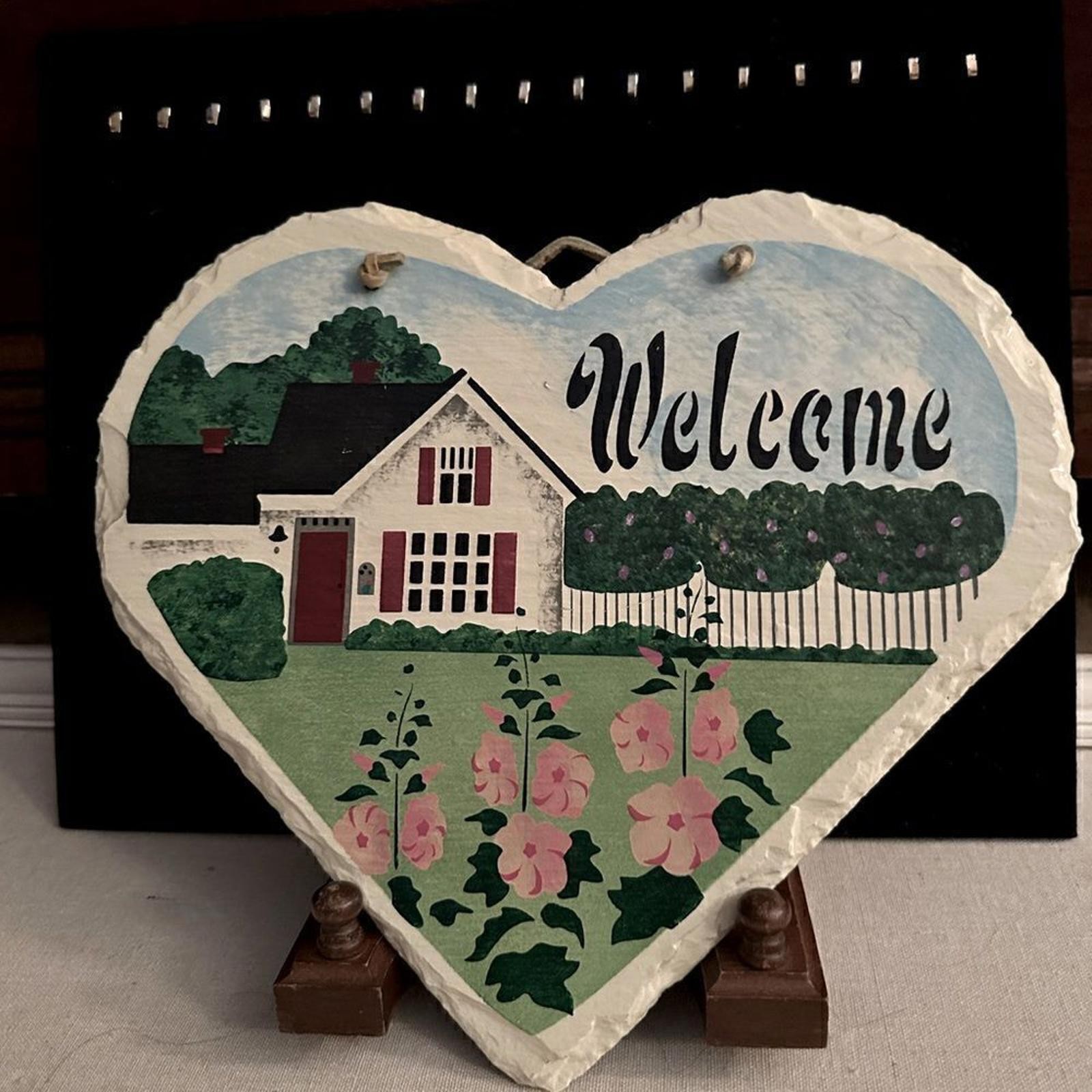 Vintage heart shaped handpainted slate welcome sign with leather tie