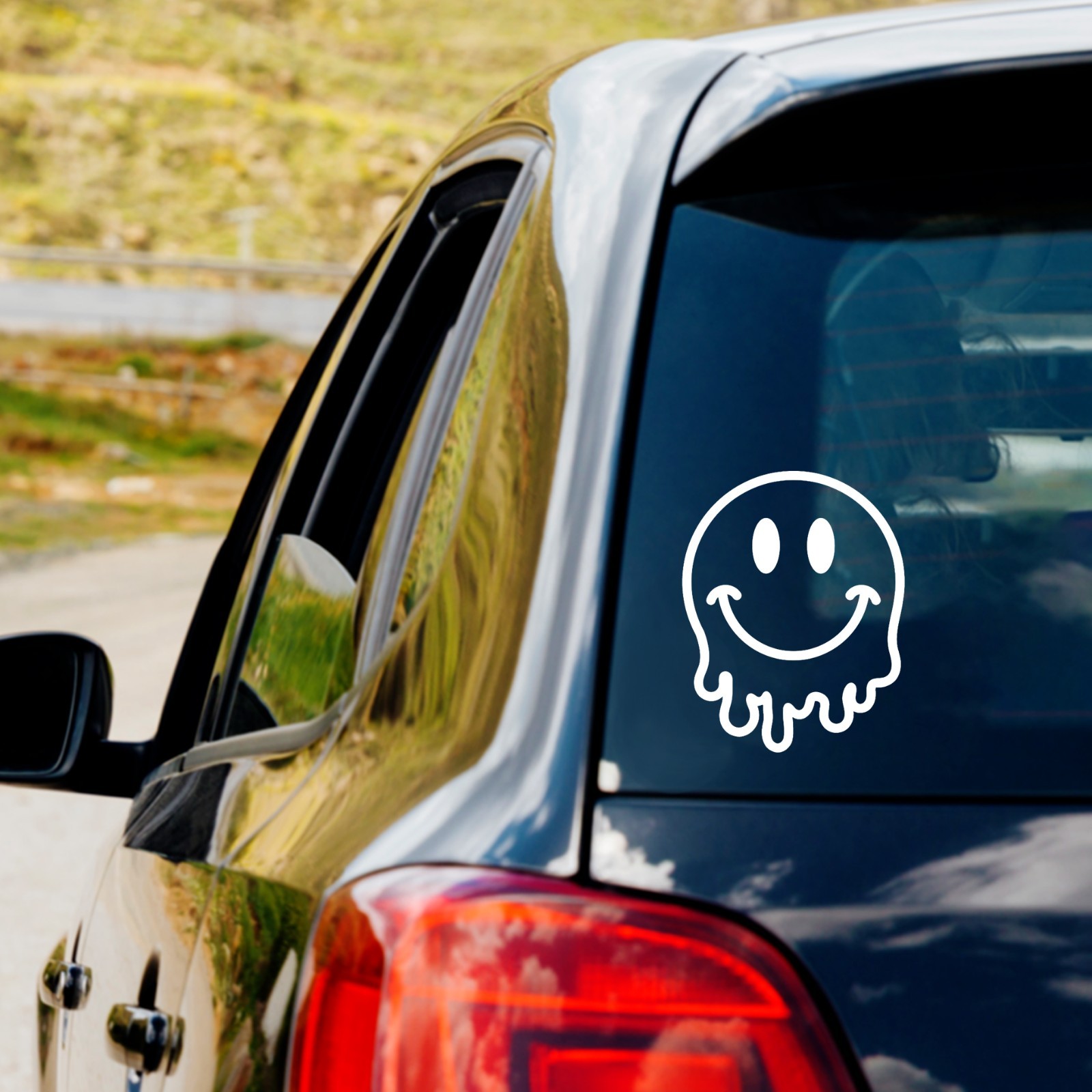 Melting Smiley Face Vinyl Decal Sticker Car Truck Window Bumper Laptop Bottle
