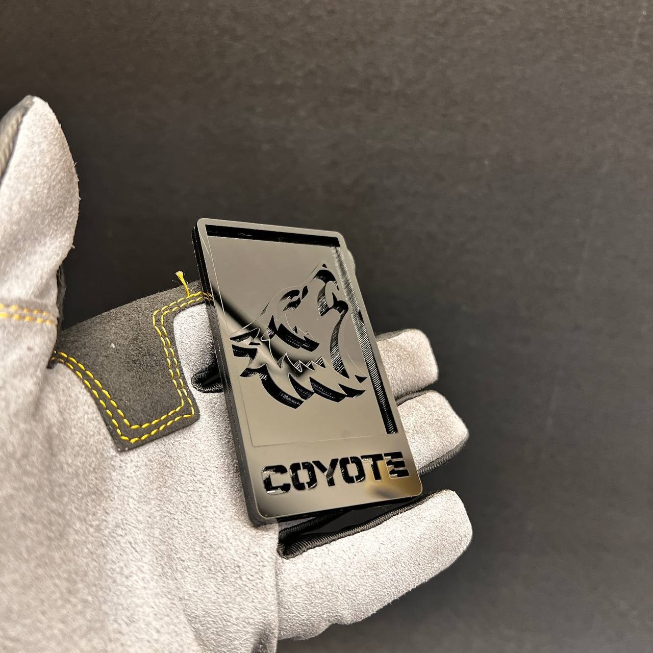 Coyote Glossy black edition Car Badge Emblem Grill – Trunk Aggressive Racing 1x