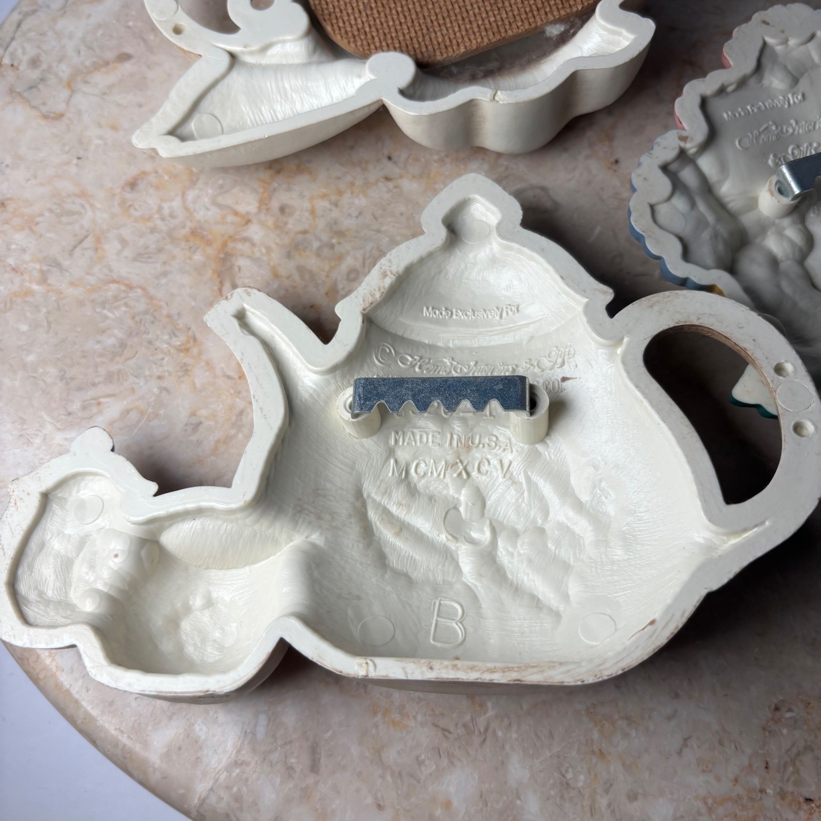 Home Interiors Vintage Teapot Pansy Wall Art Set 3pc Cream Floral 1995 USA