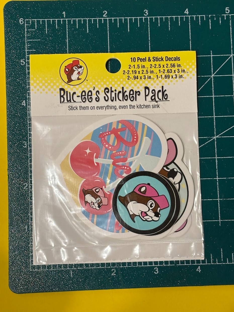 CUTE! Buc-ee’s Variety Sticker Pack – 10 Stickers – Different Sizes 6 Designs