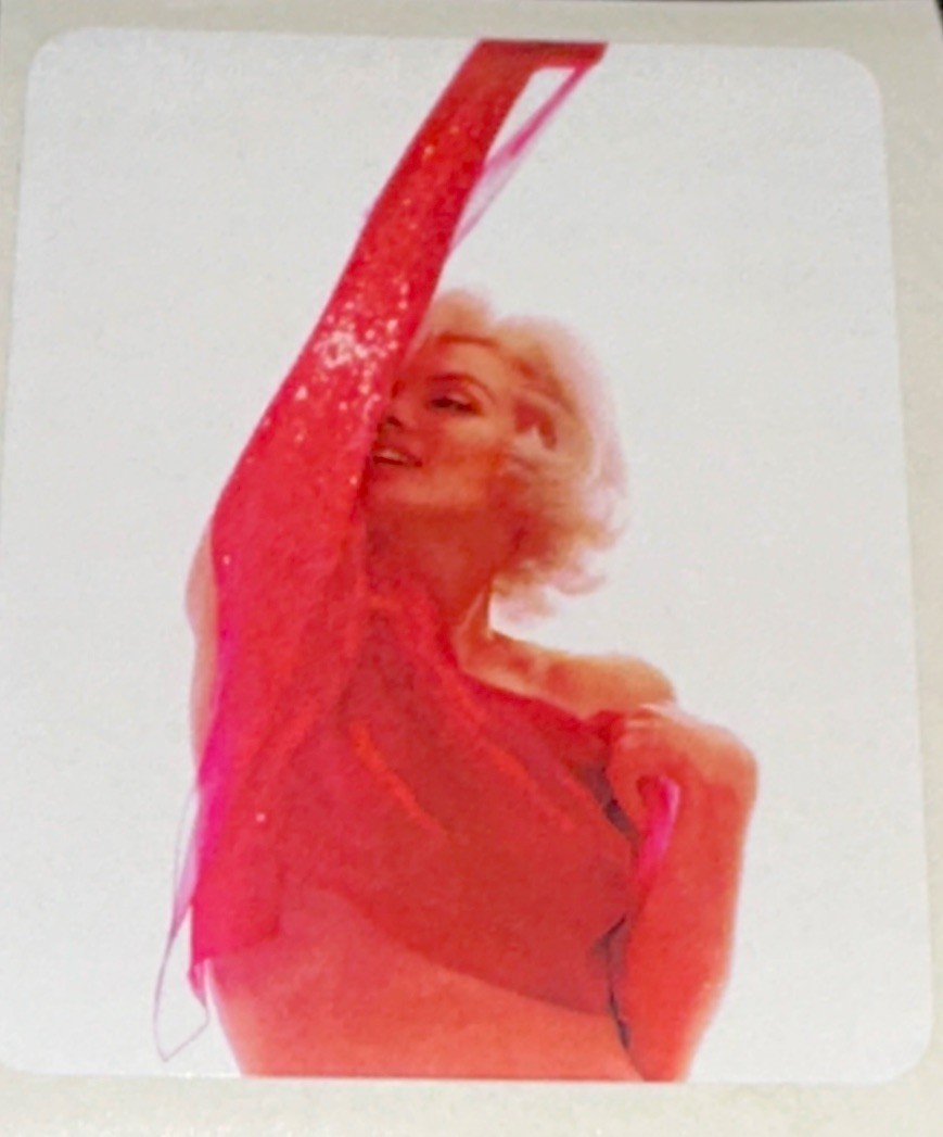 MARILYN MONROE STICKER✨💋✨🩷✨💋✨3 3/8” x 2 5/8”✨VITAGE✨CUTE✨PINKY✨SEXY✨❤️‍🔥💫