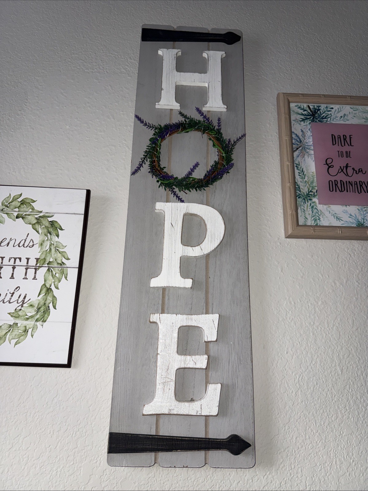 3 pieces Motivational phrases and elegant, calming decor for a modern, contempor