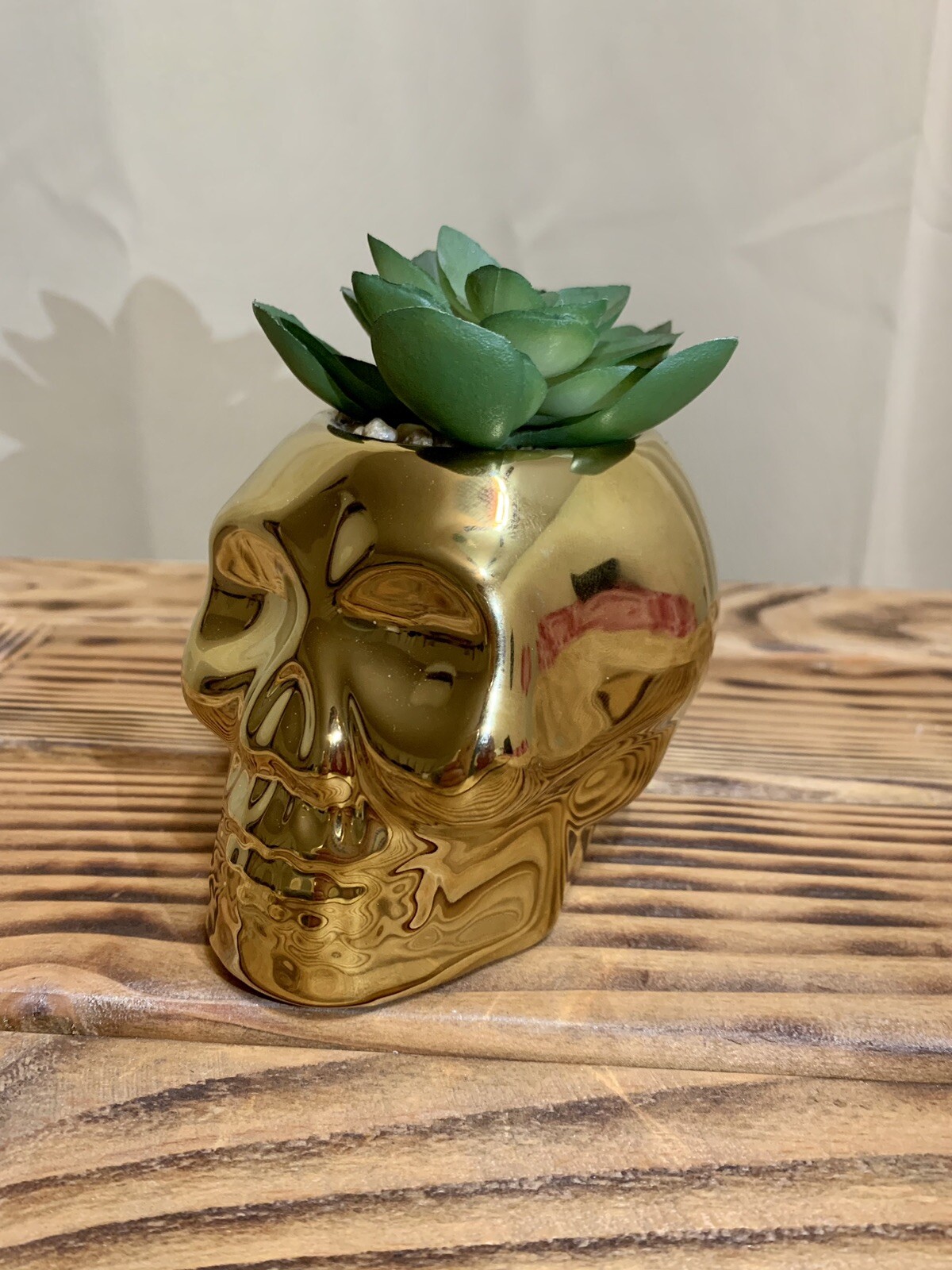 4.5×4.5 in gold skull with flower, new unused