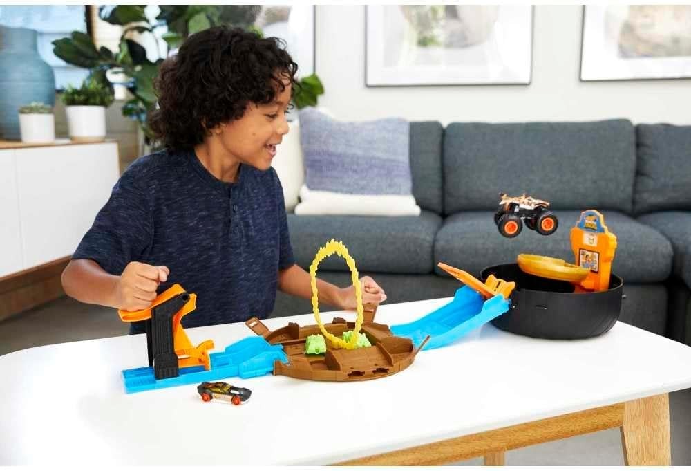 Toy Monster Trucks Playset, Tire-Shaped Case Transforms into Race Course, 3 T…