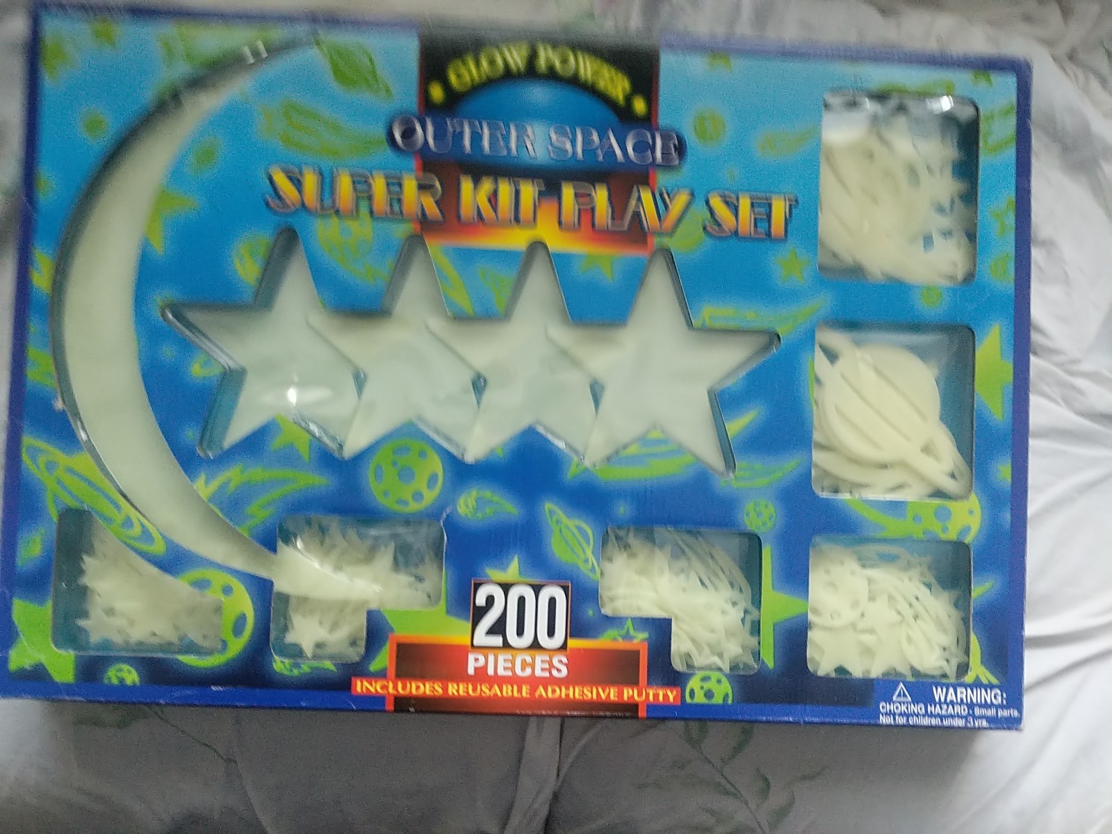 Toy Major Glow In The Dark – 200 Pieces – Moons, Stars, Comet, Planets Meteorite