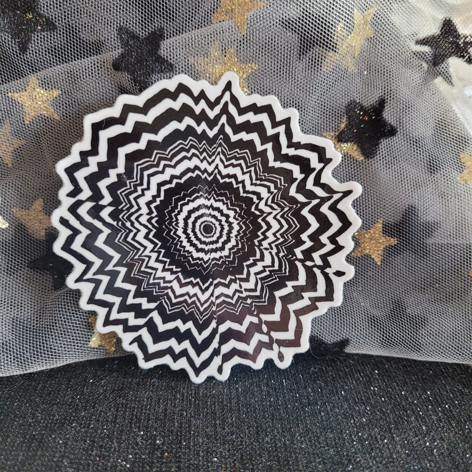 BWC006-Burst Shaped Black White Sticker | Monochromatic | Psychedelic Flowers