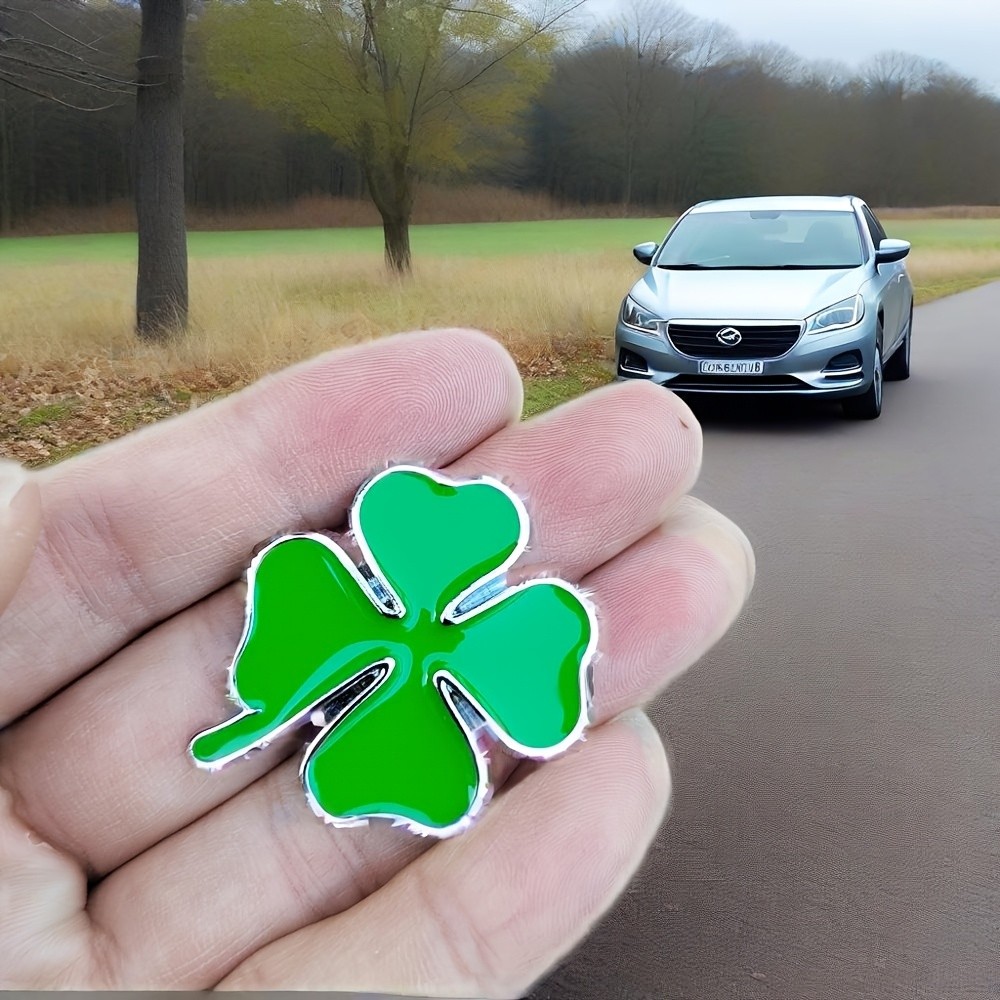 Upgraded Economical Stylish 2PCS 3D Zinc Alloy Four-Leaf Clover Car Tail Emblems