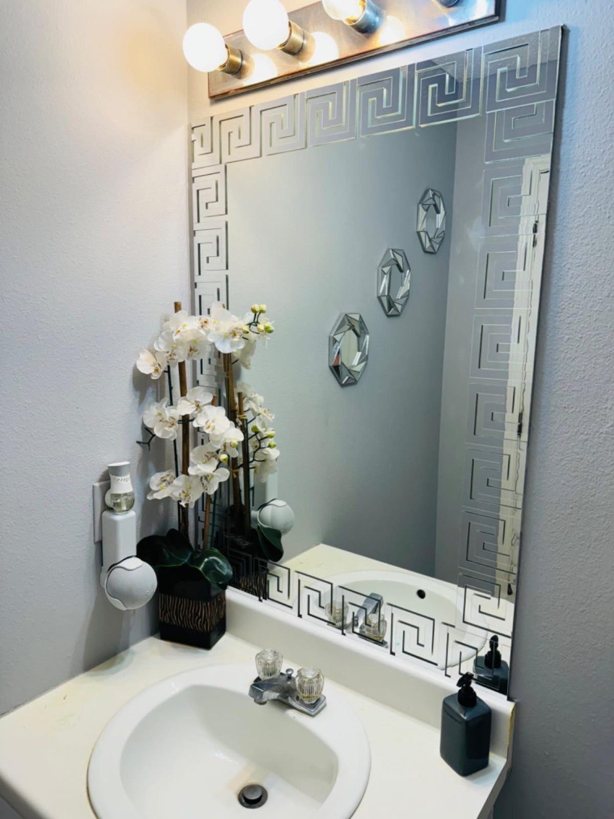 15Pcs Mirror Border Stickers Removable Wall Decals Kitchen Bedroom Bathroom Deco