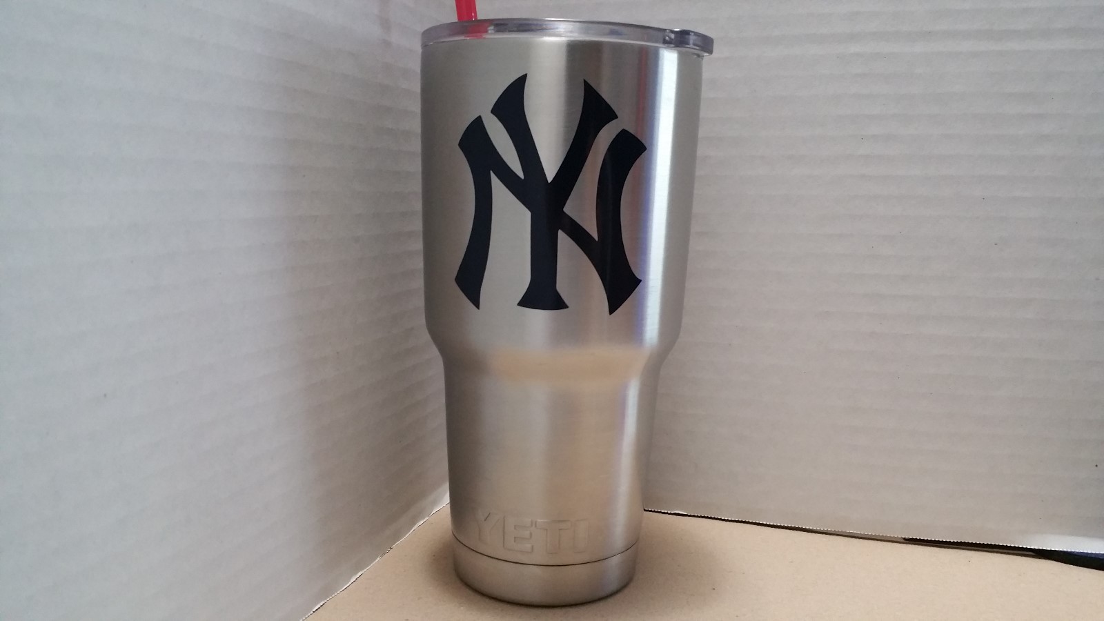 New York Yankees Decal Sticker for Beer Mug, Car or any Smooth Surface