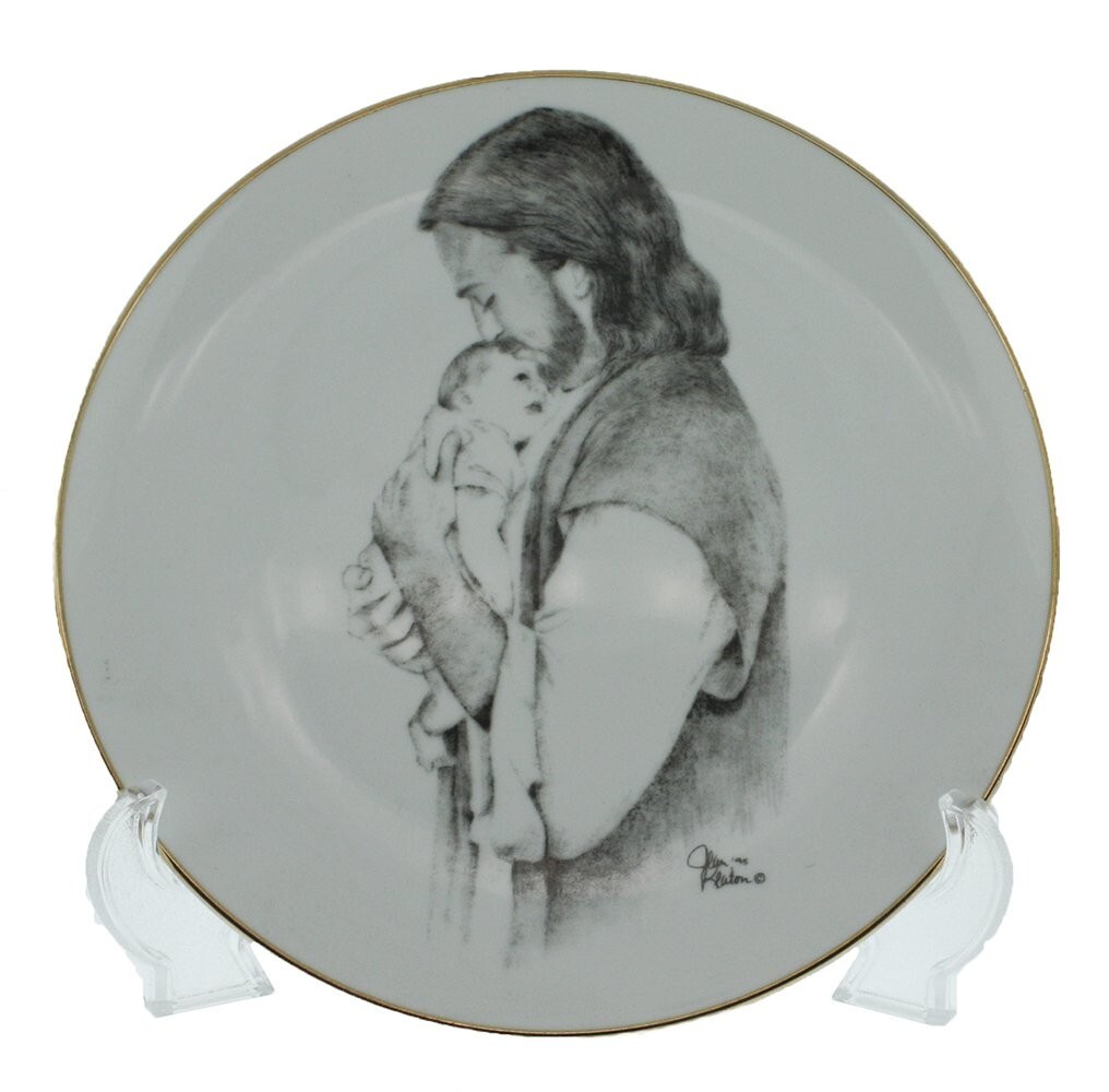 P13 Christ With Infant Close Plate White w/easel Mormon One Moment In Time LDS C