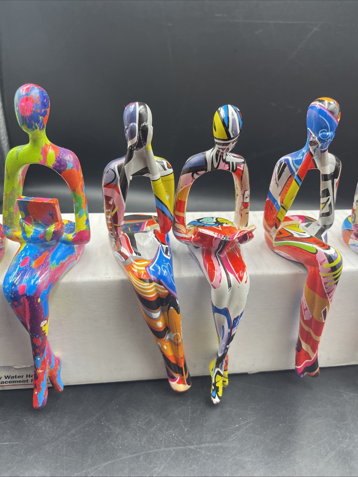 home decor set of 7 resin graffiti thinker Reader statues accent abstract