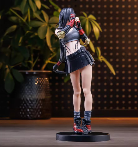 Final Fantasy VII FF7 Tifa Lockhart Figure – Anime Female Fighter Statue Model