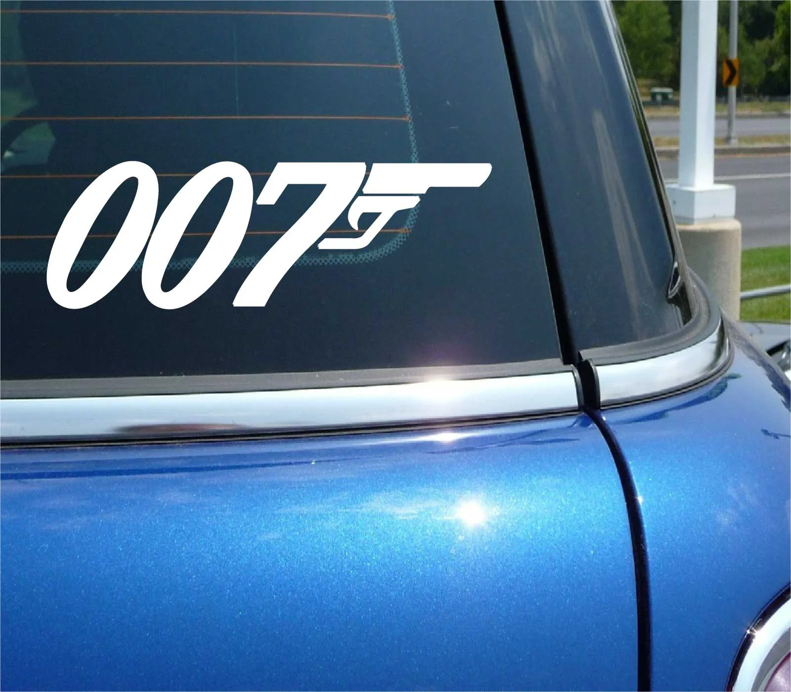 007 JAMES BOND STICKER DECAL FUNNY GUN WALL CAR WINDOW TRUCK BUMPER LAPTOP AUTO