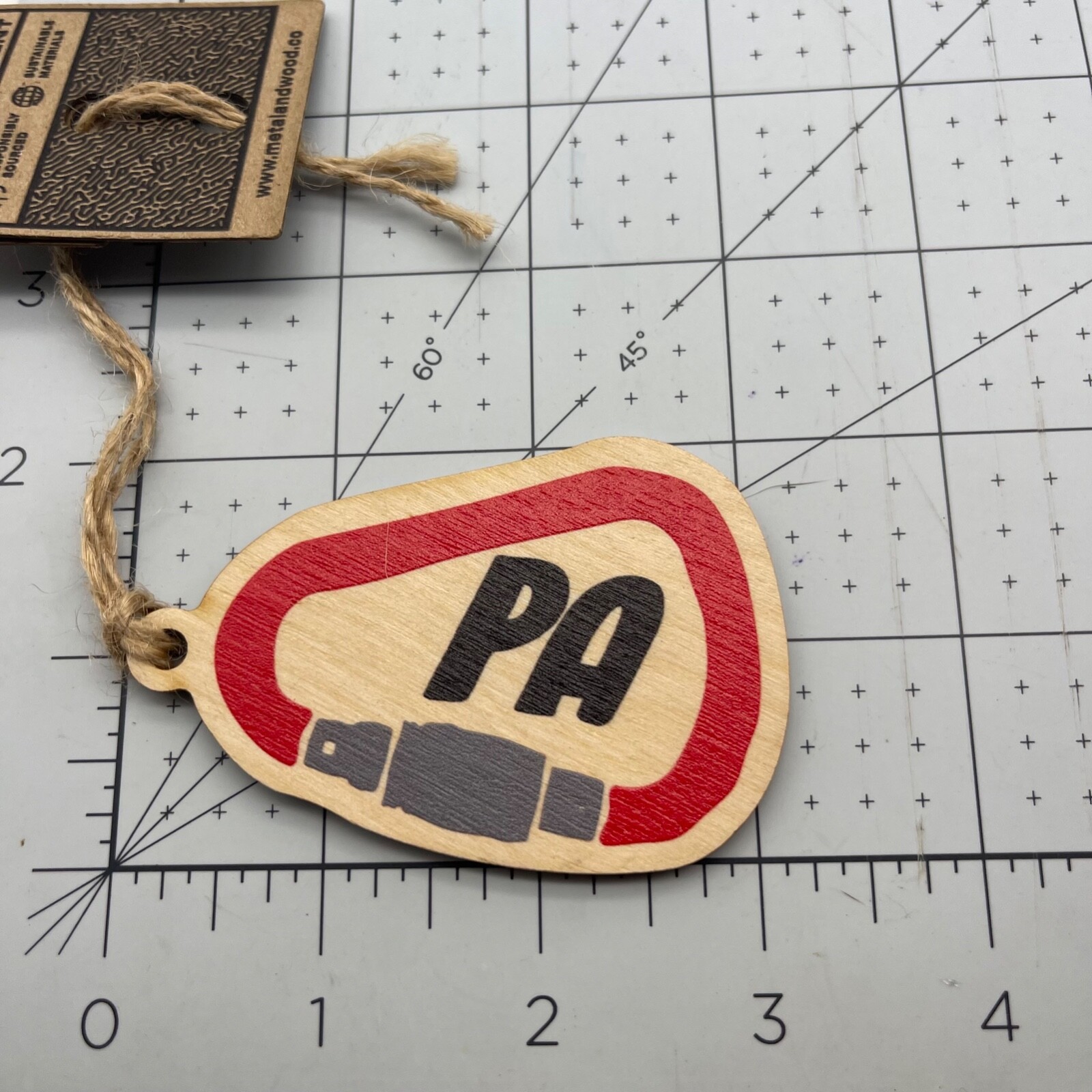 Metal and Wood Co Ornament Travel Swood Pennsylvania PA Carabin Biner