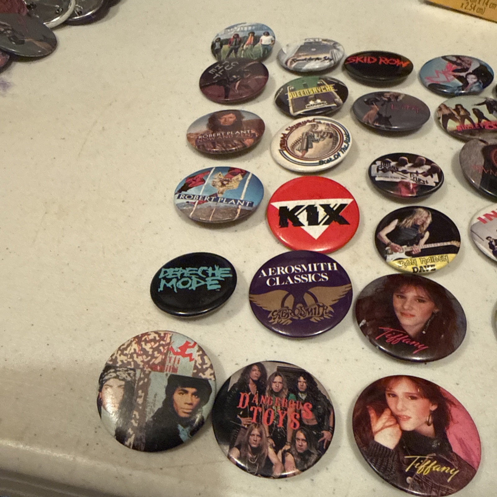 Metallica Ac/ Dc Def Leaped. Rock And Roll 1.5 Pins Choice