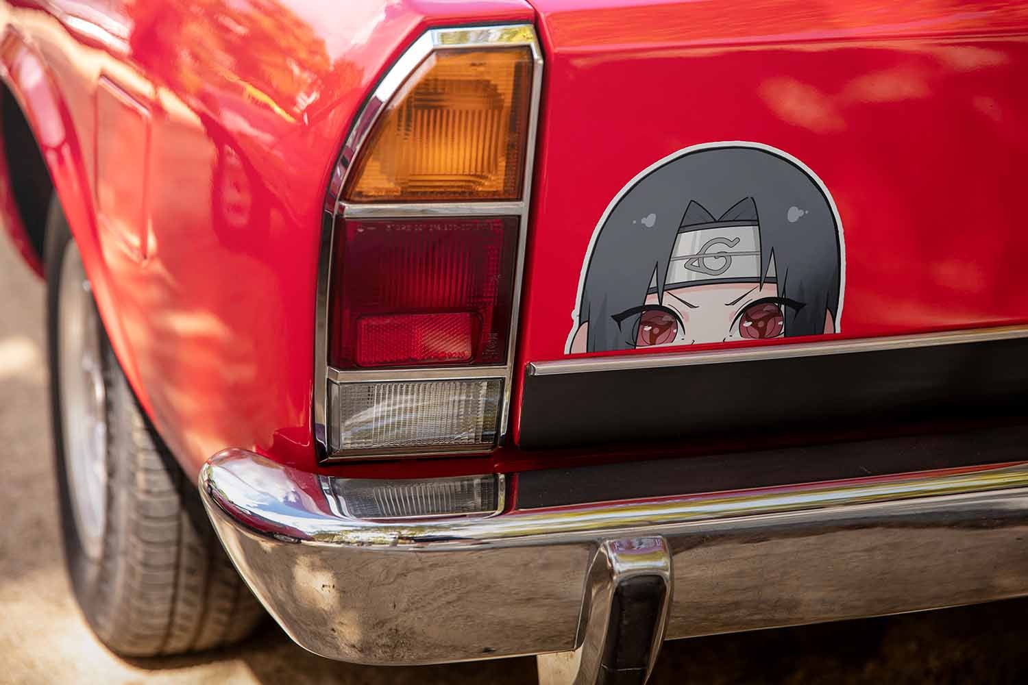 Funny Itachi Peeker Sticker – Naruto Anime Vinyl Decal (3–8" Wide) | Kawaii Weat