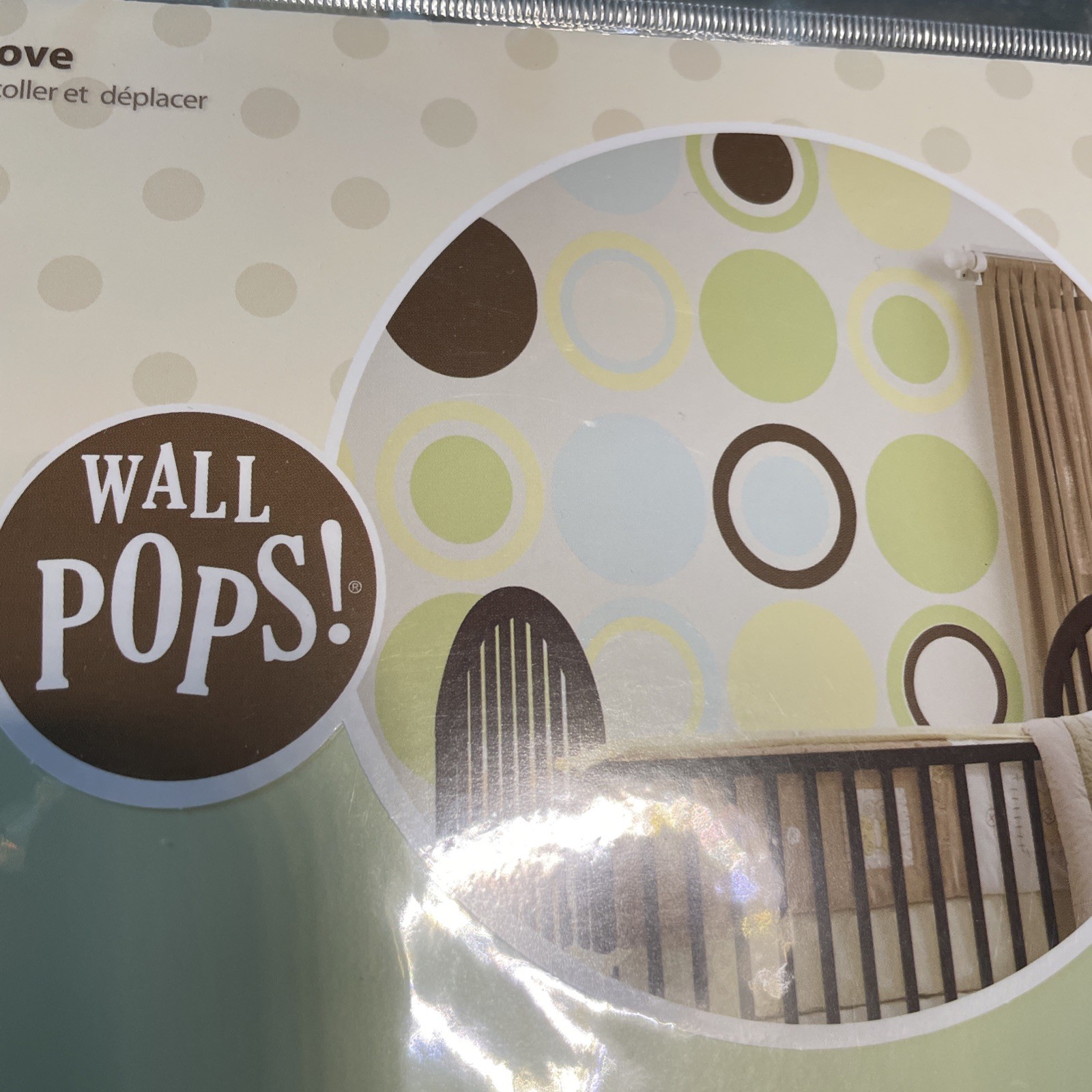 Wall Pops Wall Art. 4 Dots Pea Pod Green. Pattern Wpd98815. Model 11-2012-g
