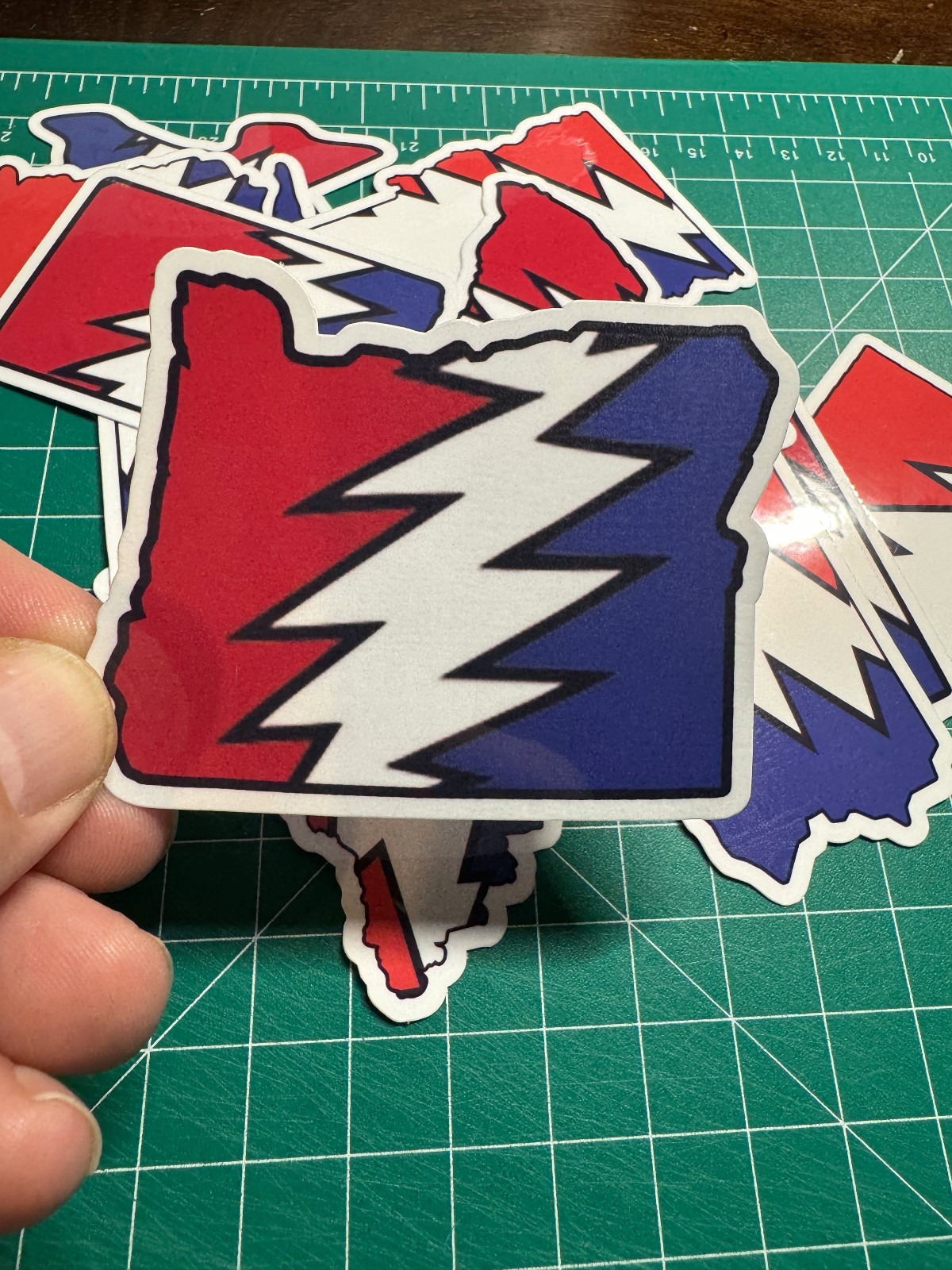 Oregon Stealie – Grateful Dead – Laminated Vinyl Sticker 3"x2.5"
