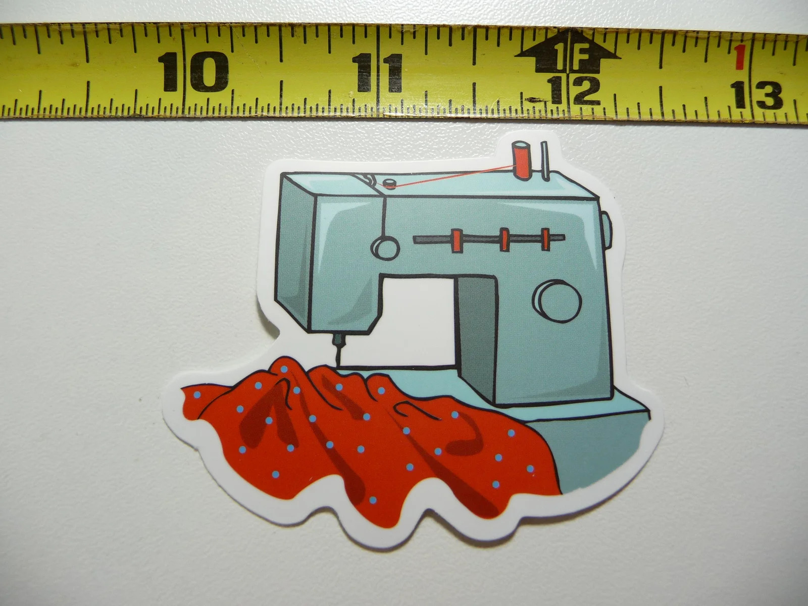 SEWING MACHINE DRESS MAKING SMALL STICKER DECAL SEWING SEW CLOTHING SEAMSTRESS